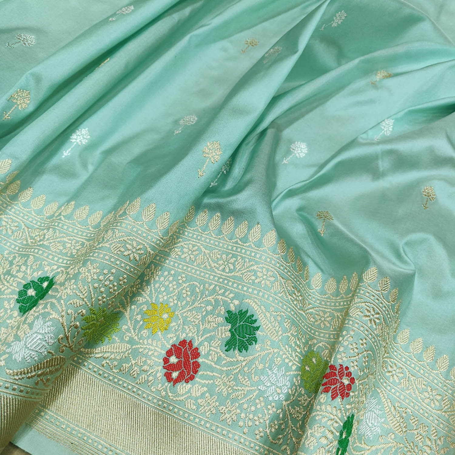 Blue Banarasi Handloom Pure Katan Silk Saree - Luxurion World