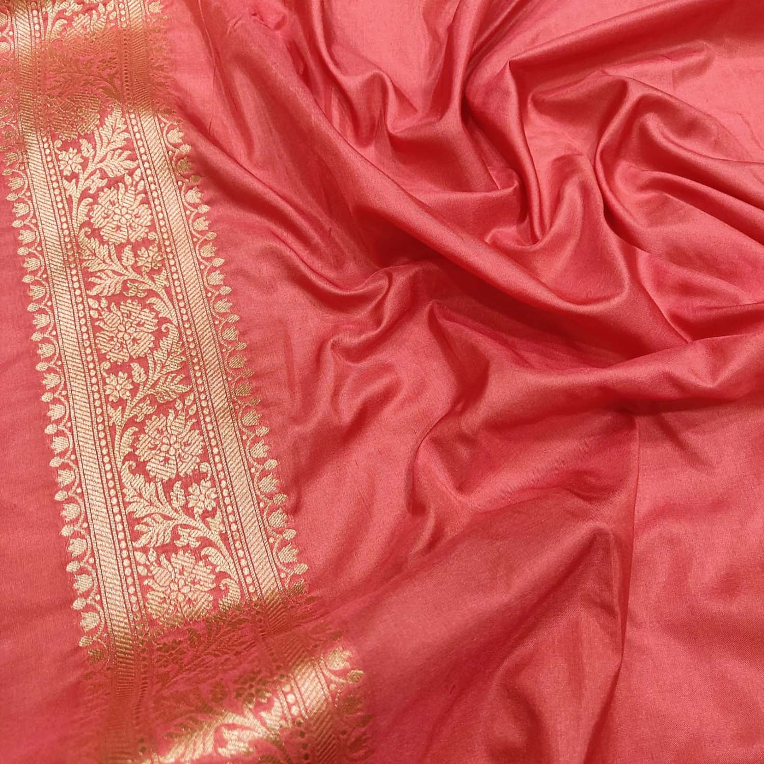 Pink Handloom Banarasi Pure Katan Silk Meenakari Flower Design Saree - Luxurion World