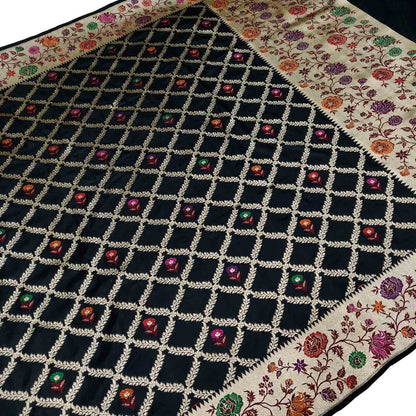 Elegant Black Banarasi Handloom Pure Katan Silk Flower Design Meenakari Saree - Luxurion World
