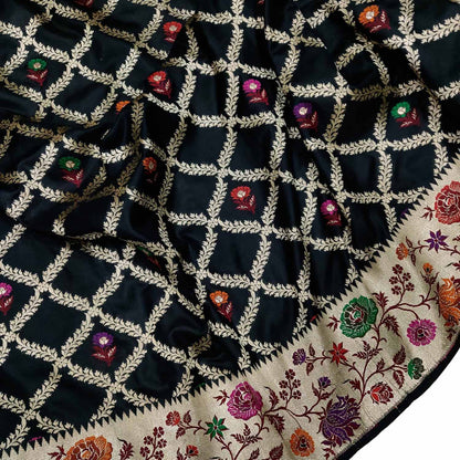 Elegant Black Banarasi Handloom Pure Katan Silk Flower Design Meenakari Saree - Luxurion World