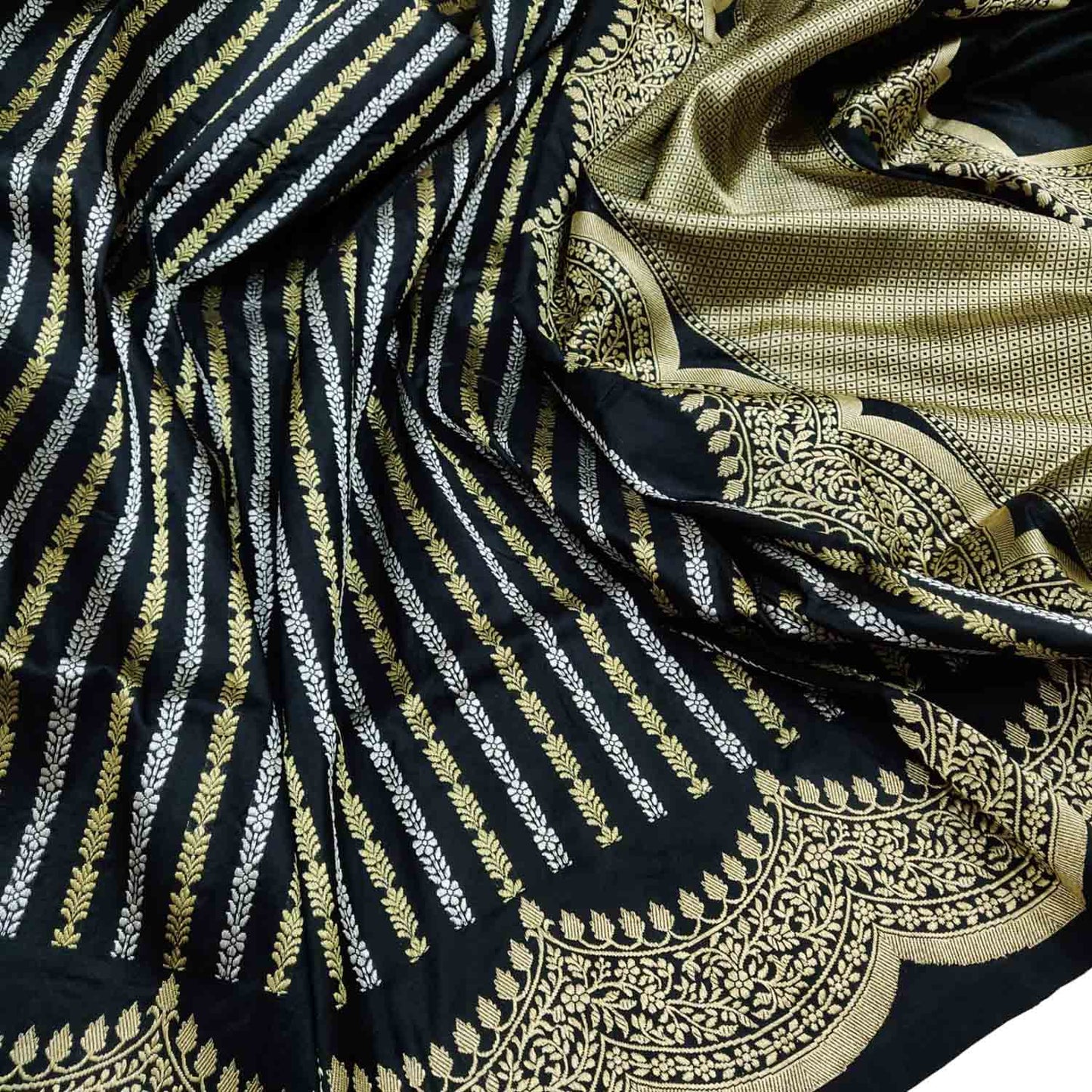 Exquisite Black Banarasi Handloom Pure Katan Silk Sona Roopa Saree - Luxurion World