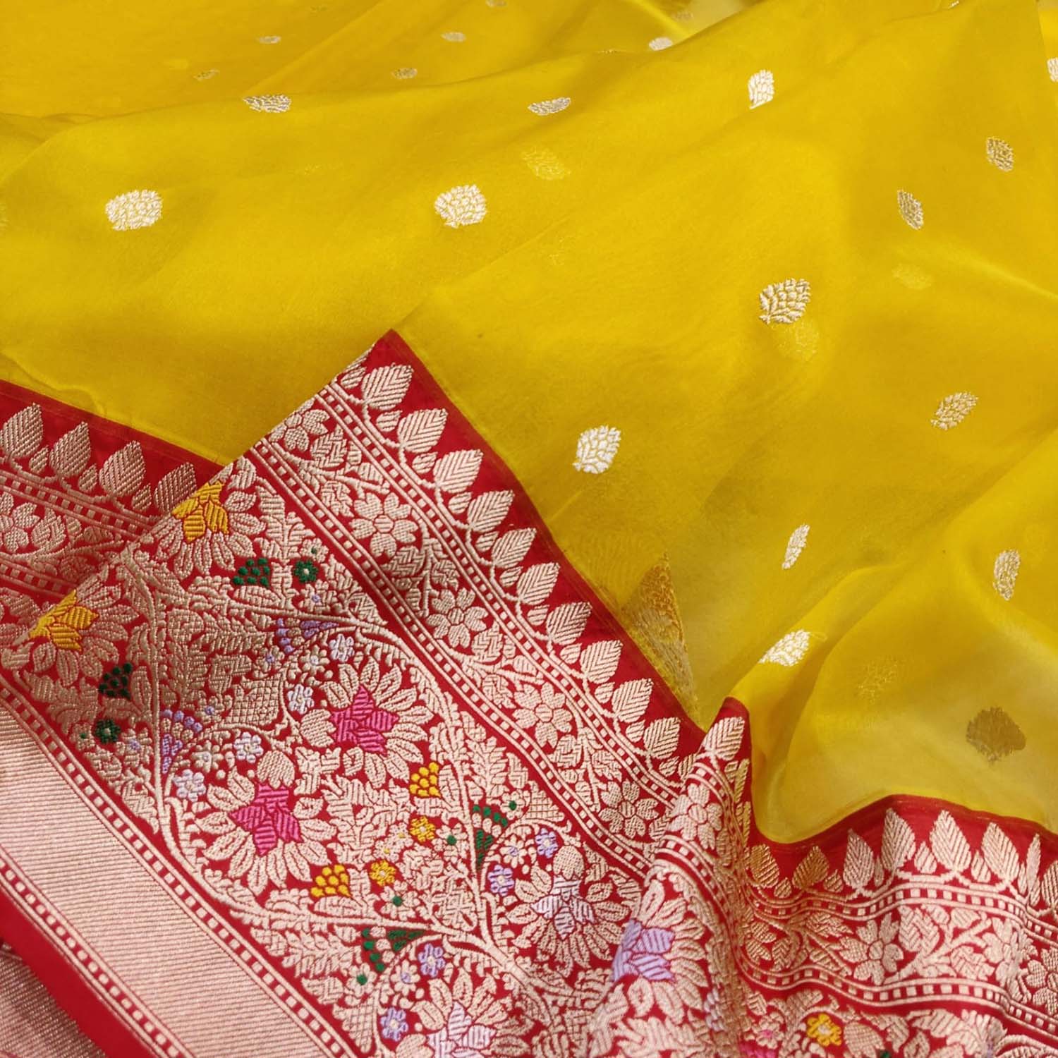 Yellow And Red Handloom Banarasi Pure Kora Organza Flower Design Meenakari Saree - Luxurion World