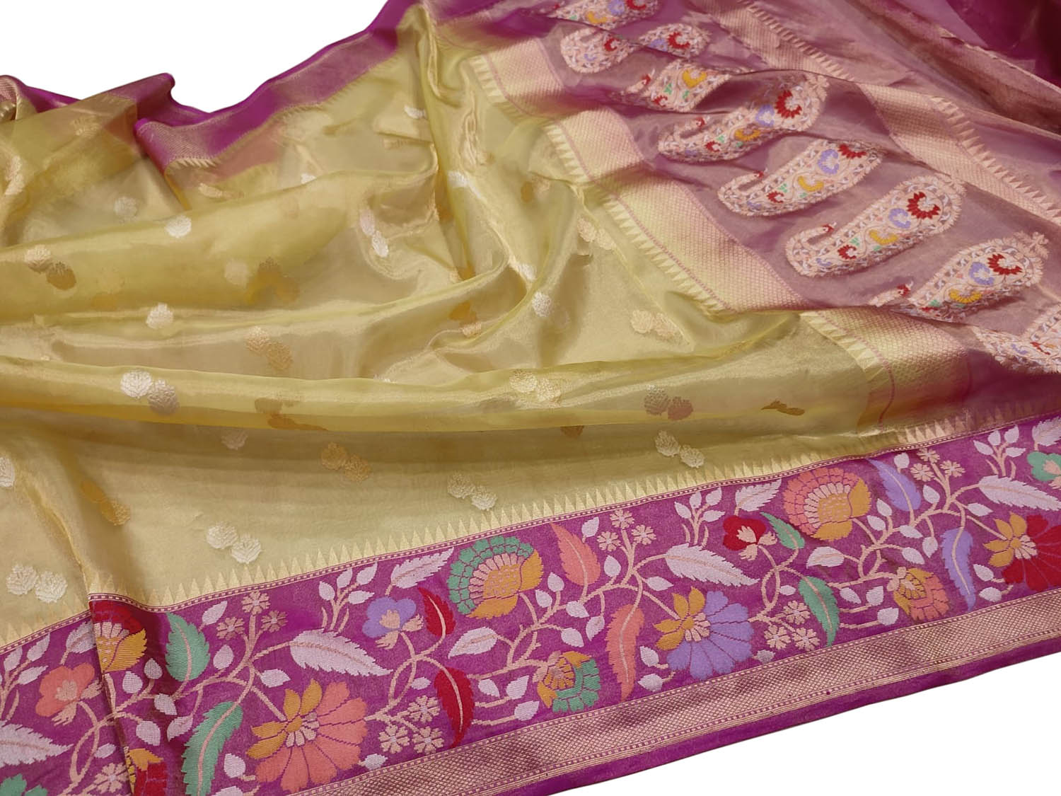Golden Handloom Banarasi Pure Tissue Flower Design Meenakari Saree - Luxurion World