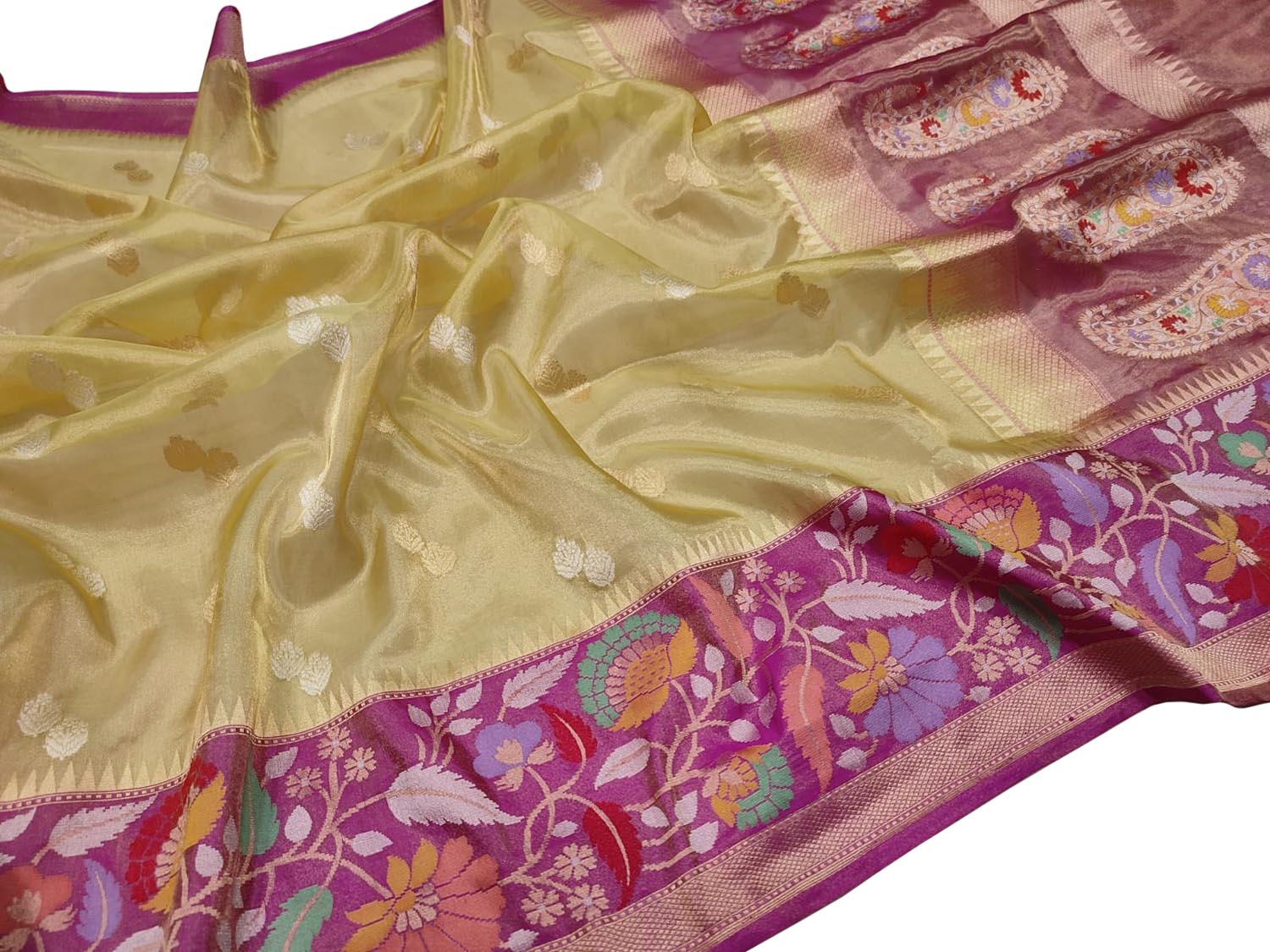 Golden Handloom Banarasi Pure Tissue Flower Design Meenakari Saree - Luxurion World