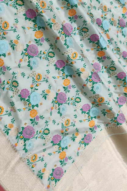 Elegant Off White Handloom Banarasi Pure Katan Silk Flower Design Meenakari Saree - Luxurion World