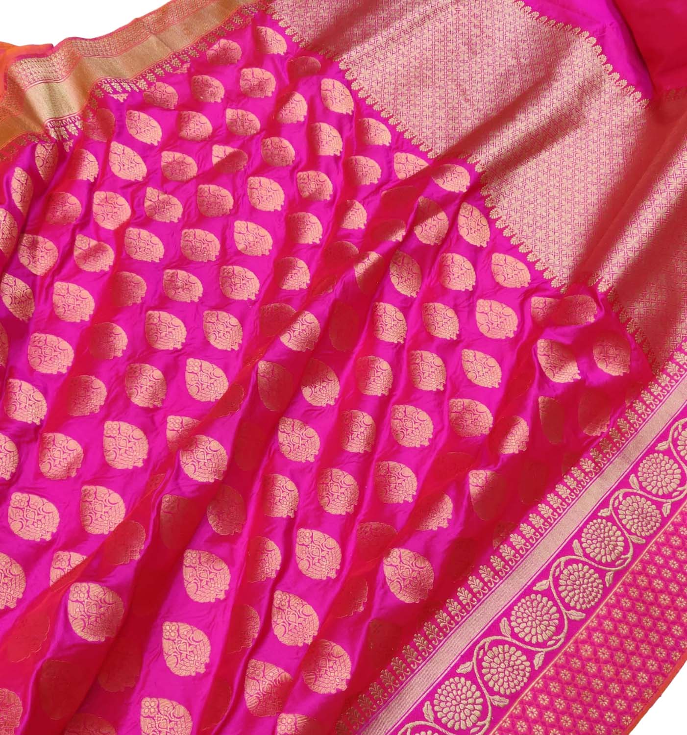 Pink Handloom Banarasi Pure Katan Silk Flower Design Saree - Luxurion World