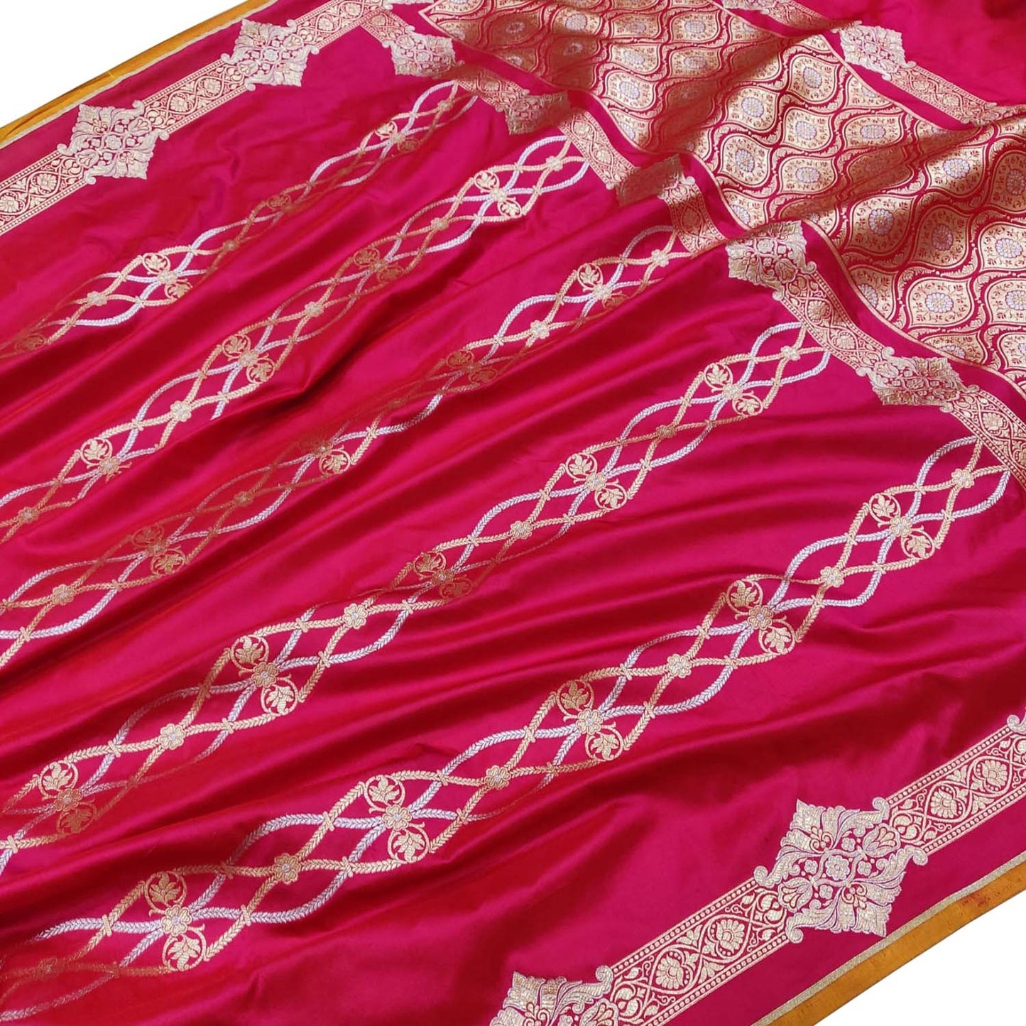 Pink Banarasi Handloom Pure Katan Silk Sona Roopa Saree - Luxurion World