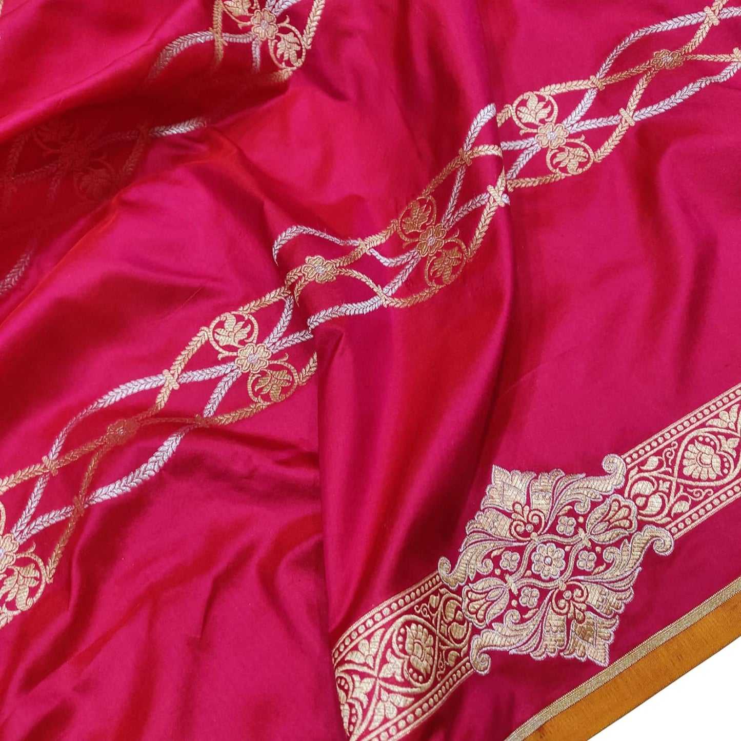 Pink Banarasi Handloom Pure Katan Silk Sona Roopa Saree - Luxurion World