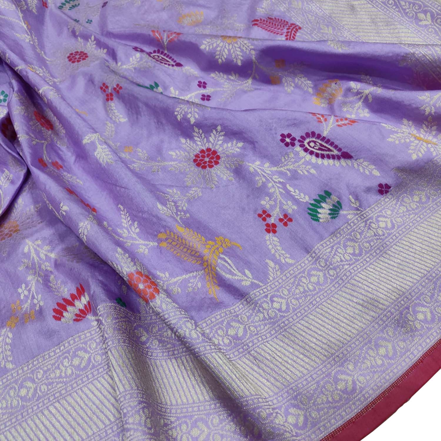 Purple Banarasi Handloom Pure Katan Silk Flower Design Meenakari Saree - Luxurion World