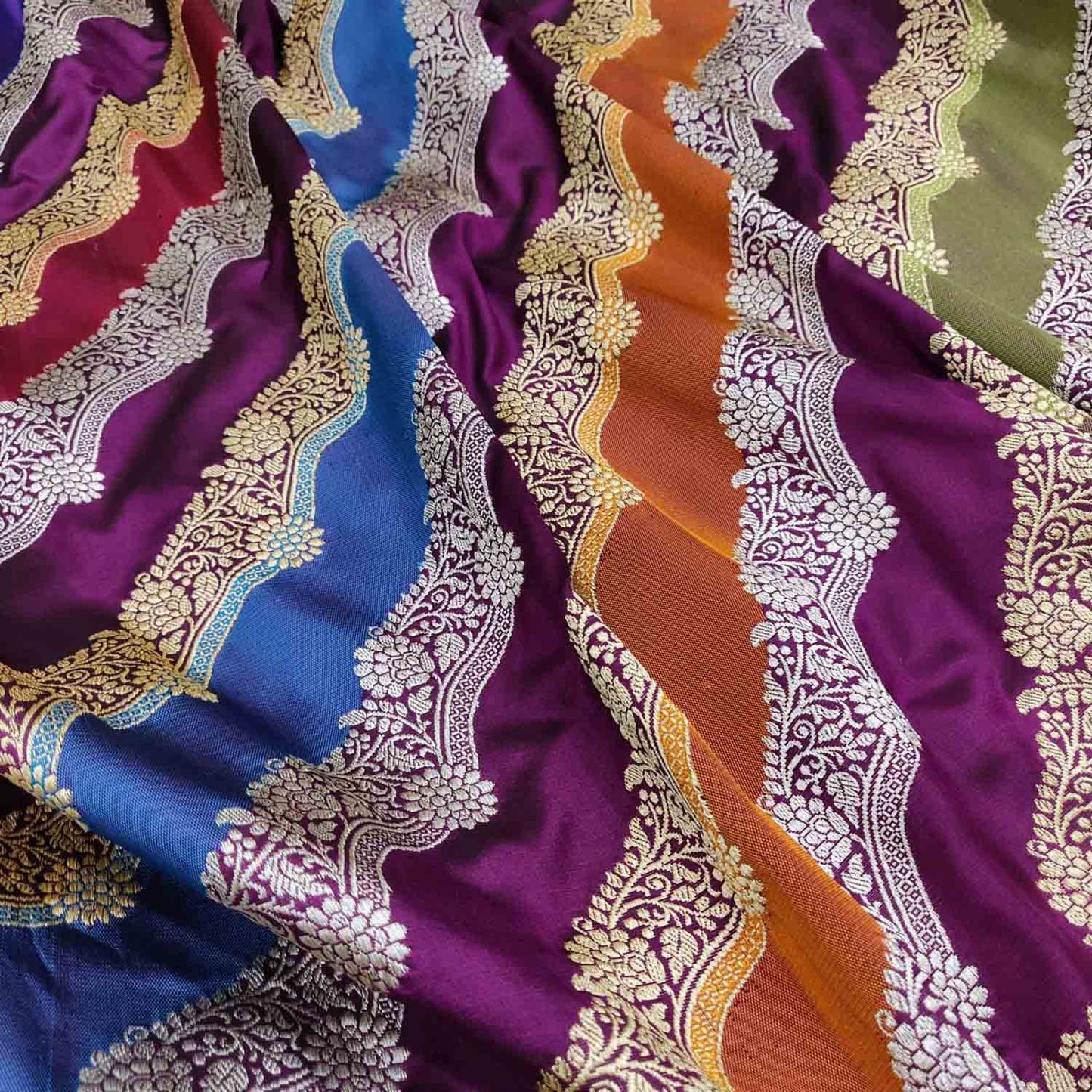 Multicolor Banarasi Handloom Pure Katan Silk Rangkat Saree - Luxurion World