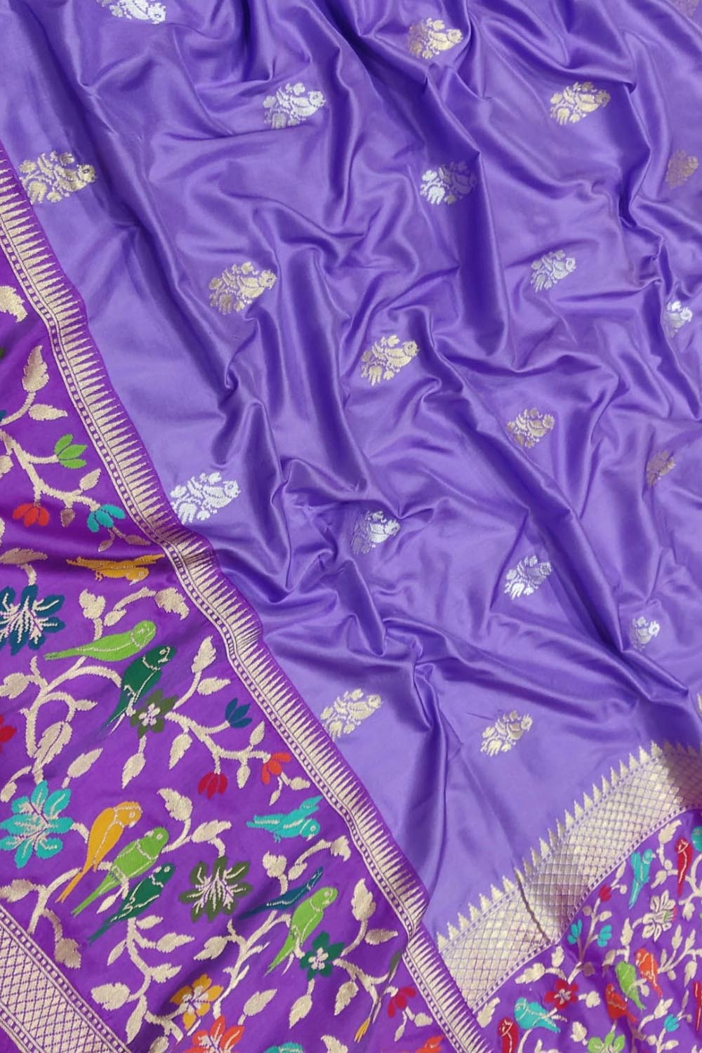 Purple Banarasi Handloom Pure Katan Silk Flower Design Meenakari Saree - Luxurion World