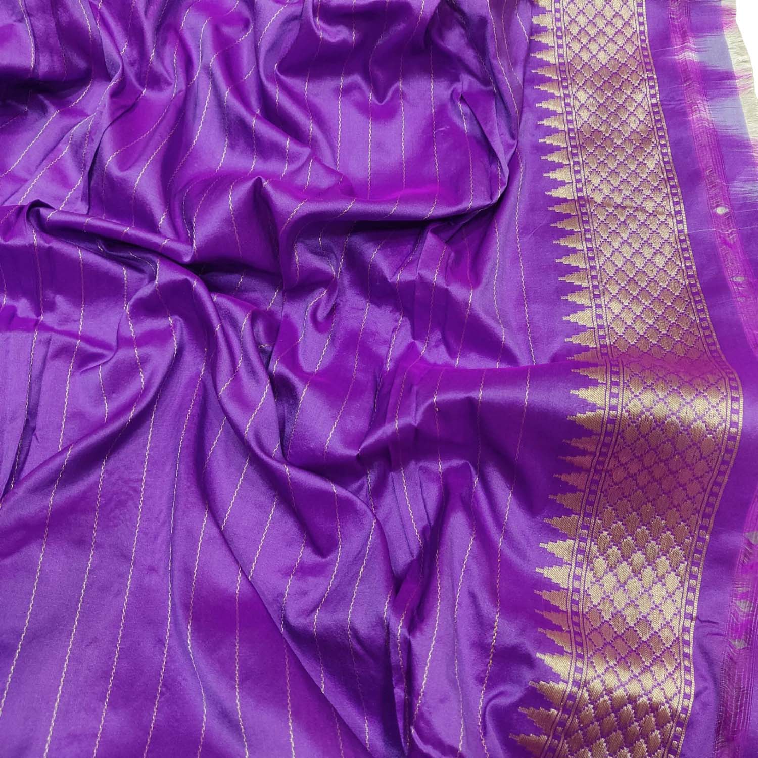 Purple Banarasi Handloom Pure Katan Silk Flower Design Meenakari Saree - Luxurion World
