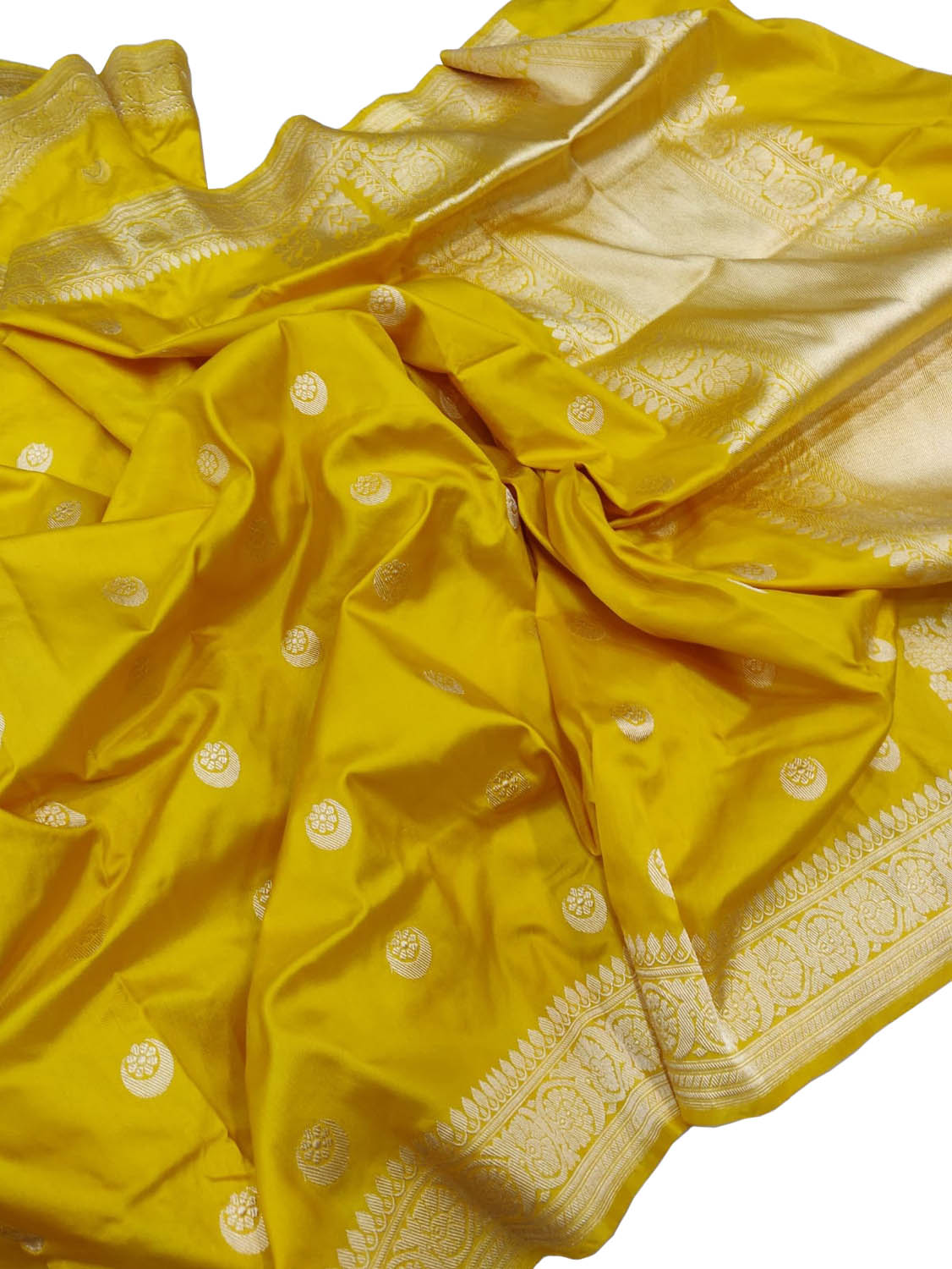 Yellow Handloom Banarasi Pure Katan Silk Chand Booti Design Saree - Luxurion World