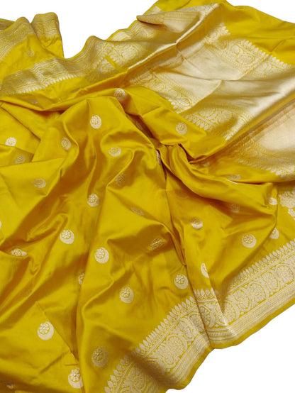 Yellow Handloom Banarasi Pure Katan Silk Chand Booti Design Saree - Luxurion World