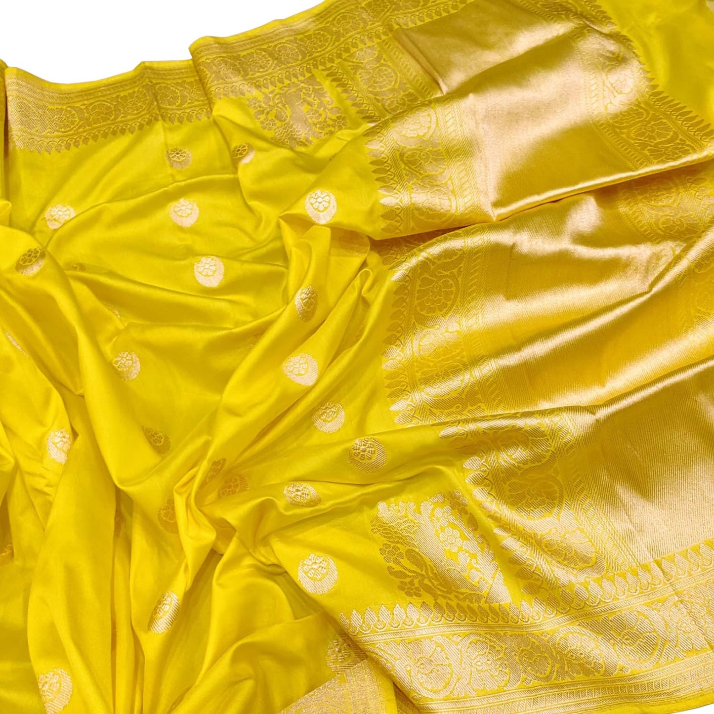 Yellow Handloom Banarasi Pure Katan Silk Chand Booti Design Saree - Luxurion World