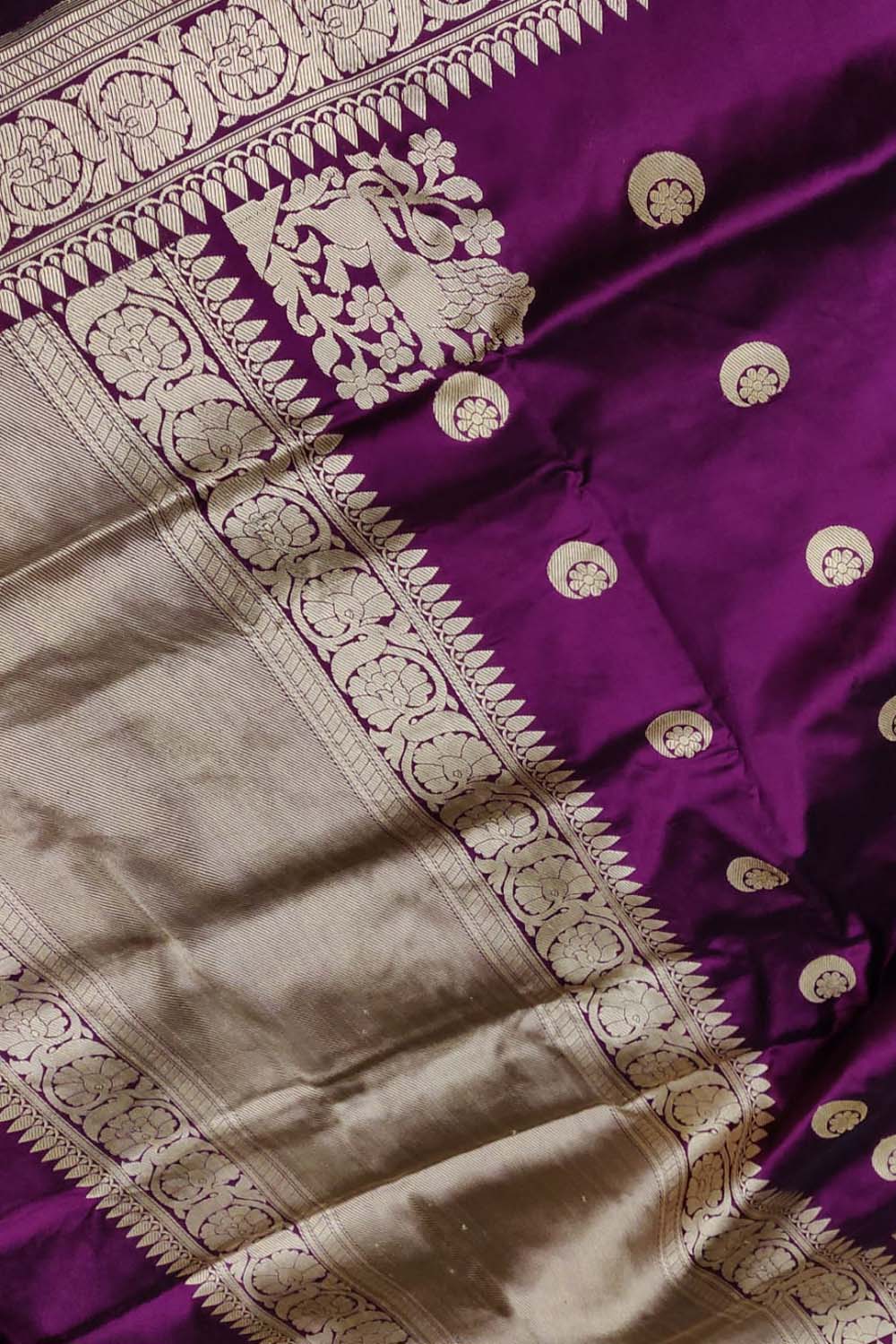 Elegant Purple Handloom Banarasi Pure Katan Silk Chand Booti Design Saree - Luxurion World