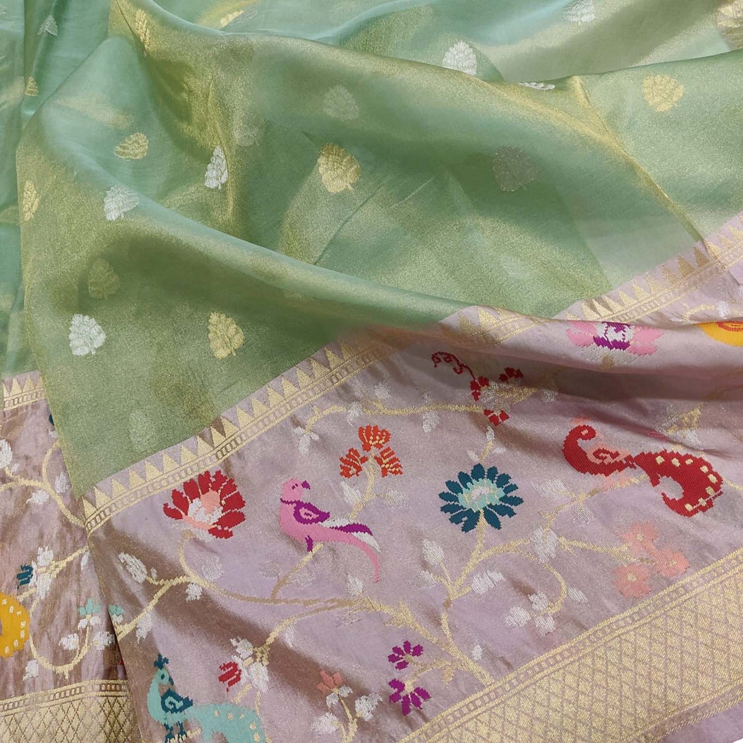 Green Handloom Banarasi Pure Tissue Flower Design Meenakari Saree - Luxurion World