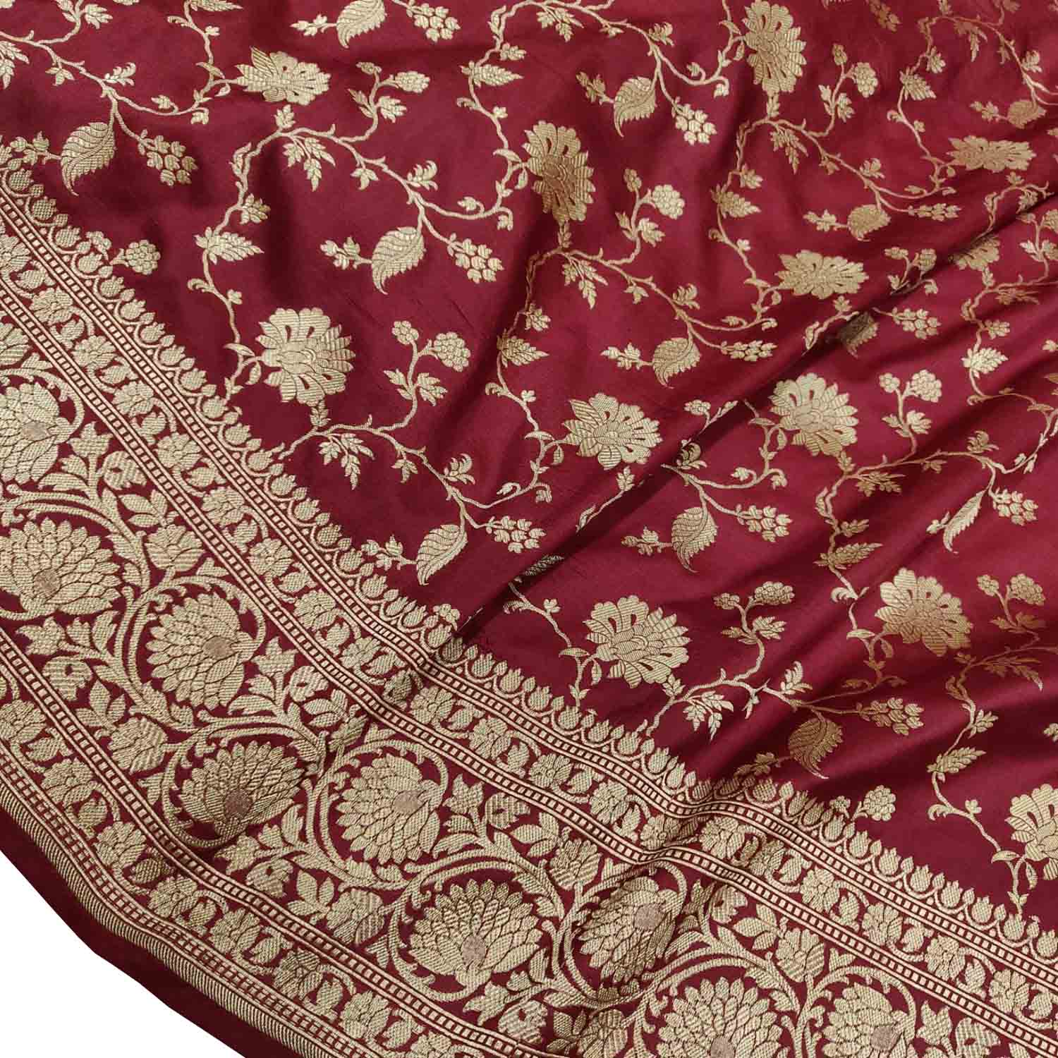Maroon Handloom Banarasi Pure Katan Silk Flower Design Jaal Work Saree - Luxurion World
