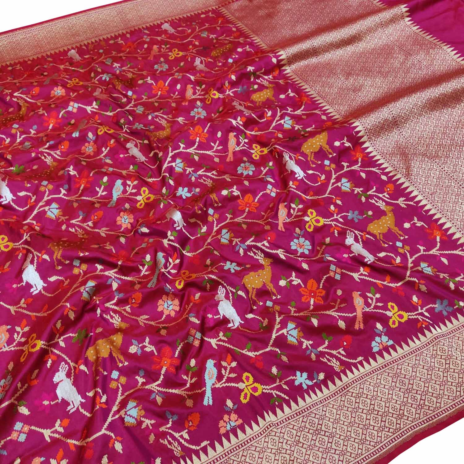 Pink Handloom Banarasi Pure Katan Silk Animal , Bird & Flower Design Saree - Luxurion World
