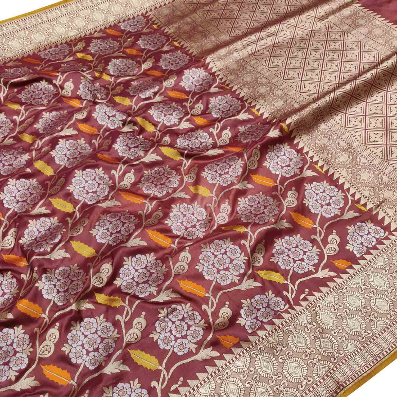 Maroon Handloom Banarasi Pure Katan Silk Leaf & Flower Design Saree - Luxurion World