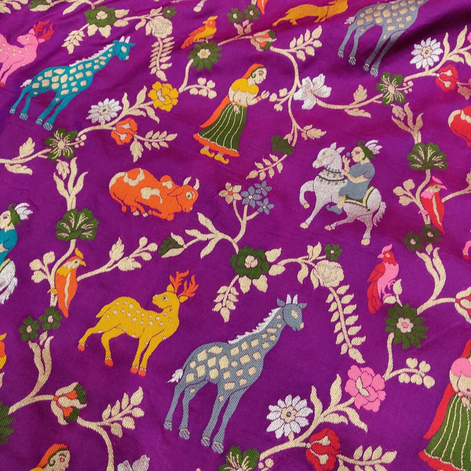 Purple Handloom Banarasi Pure Katan Silk Flower And Animal Design Meenakari Saree - Luxurion World