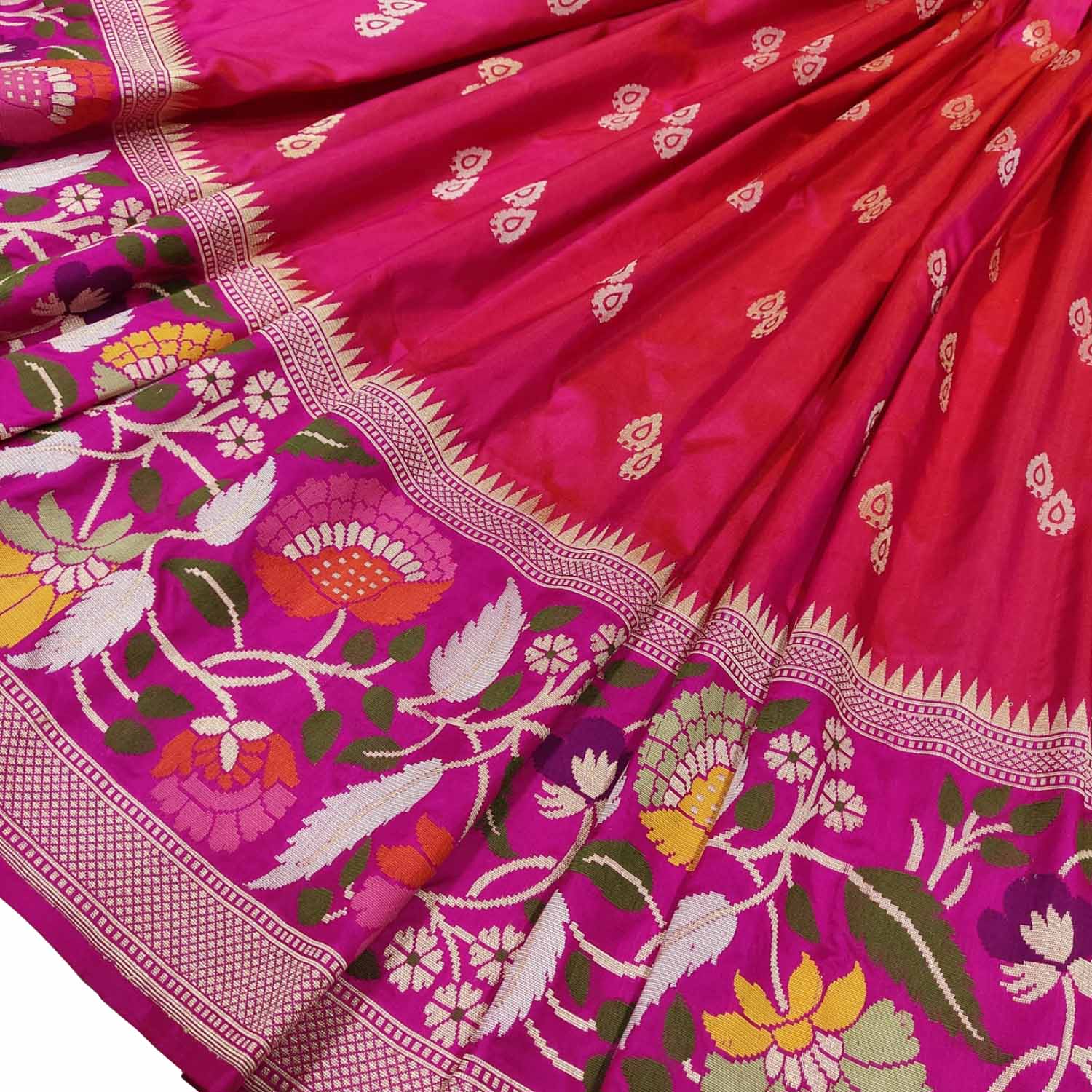 Pink Handloom Banarasi Pure Katan Silk Flower Design Meenakari Saree - Luxurion World