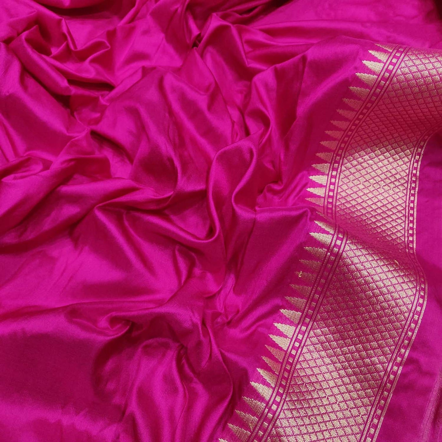 Pink Handloom Banarasi Pure Katan Silk Flower Design Meenakari Saree - Luxurion World