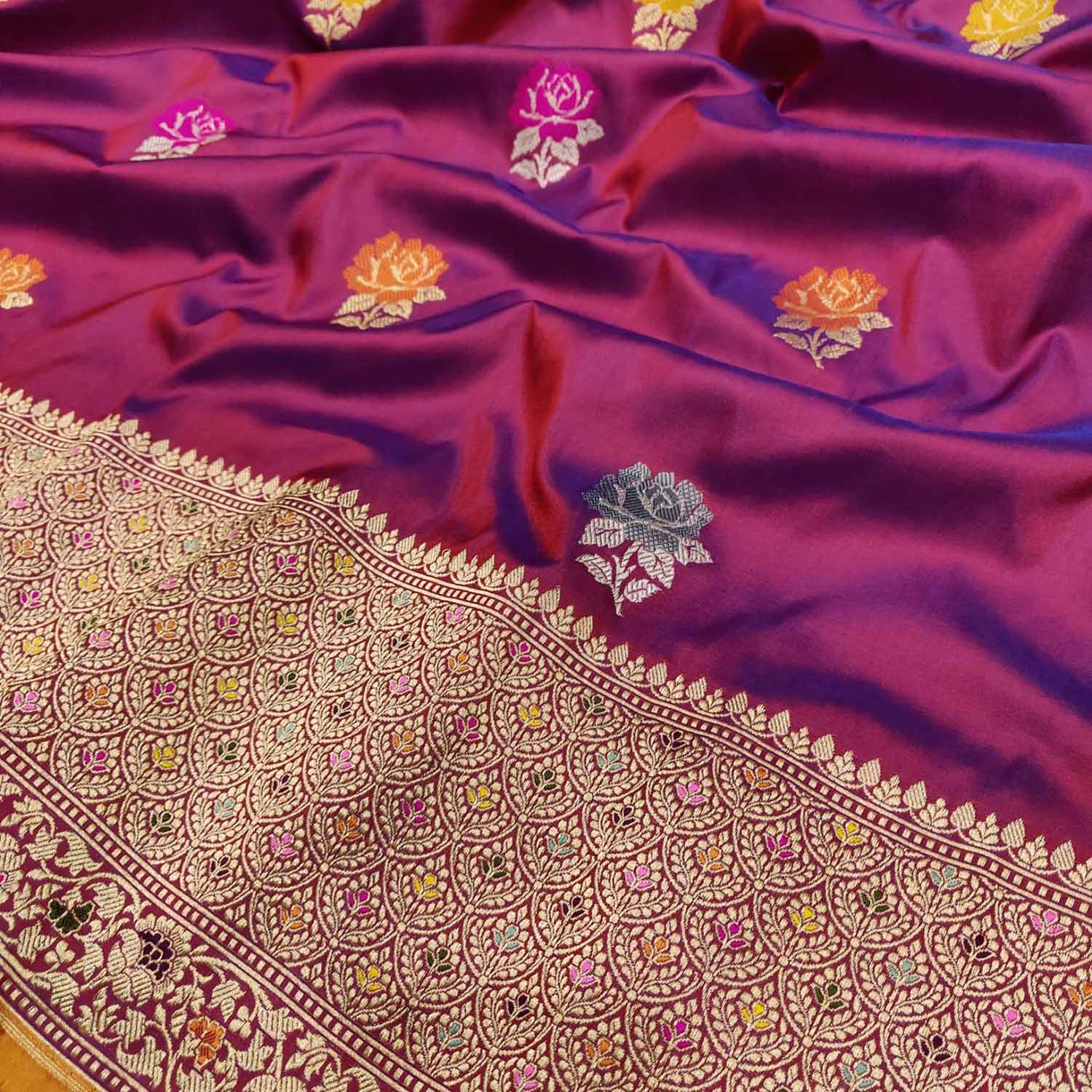 Exquisite Purple Handloom Banarasi Pure Katan Silk Saree with Flower Design - Luxurion World