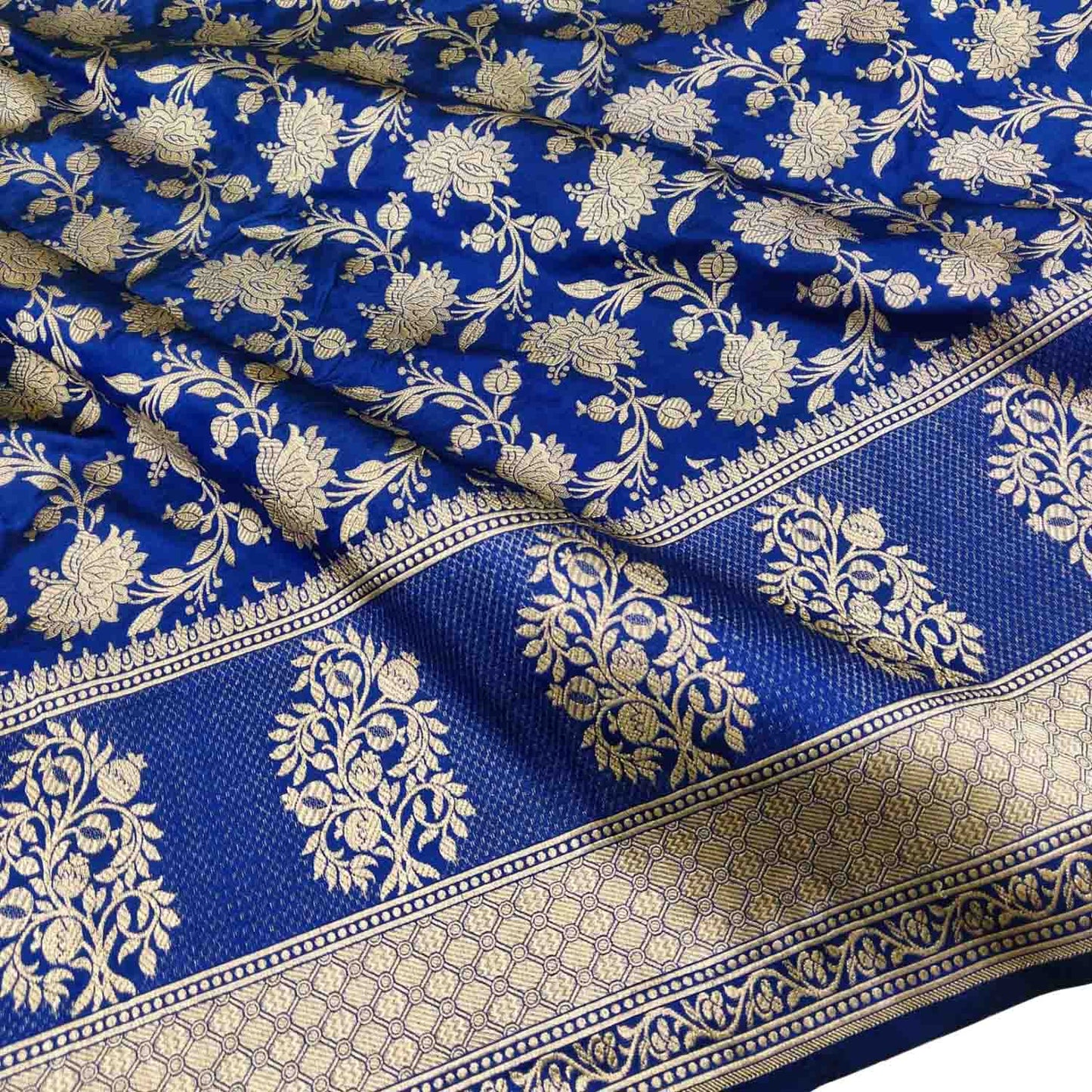 Blue Handloom Banarasi Pure Katan Silk Saree with Flower Design - Luxurion World