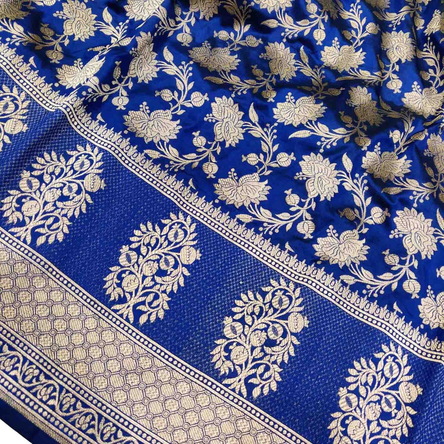 Blue Handloom Banarasi Pure Katan Silk Saree with Flower Design - Luxurion World