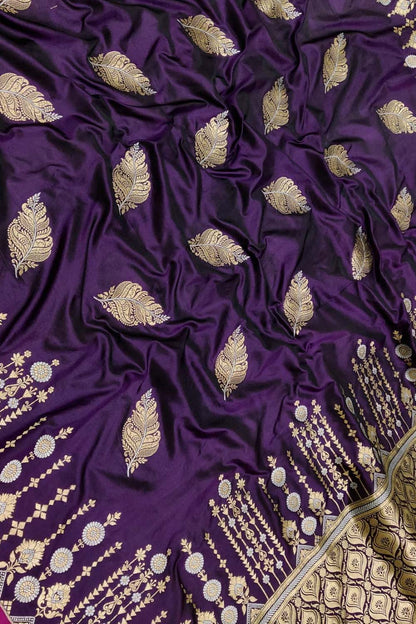 Exquisite Handloom Banarasi Pure Katan Silk Saree with Flower Design - Luxurion World