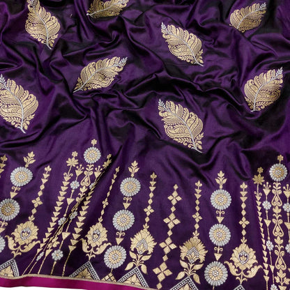 Exquisite Handloom Banarasi Pure Katan Silk Saree with Flower Design - Luxurion World