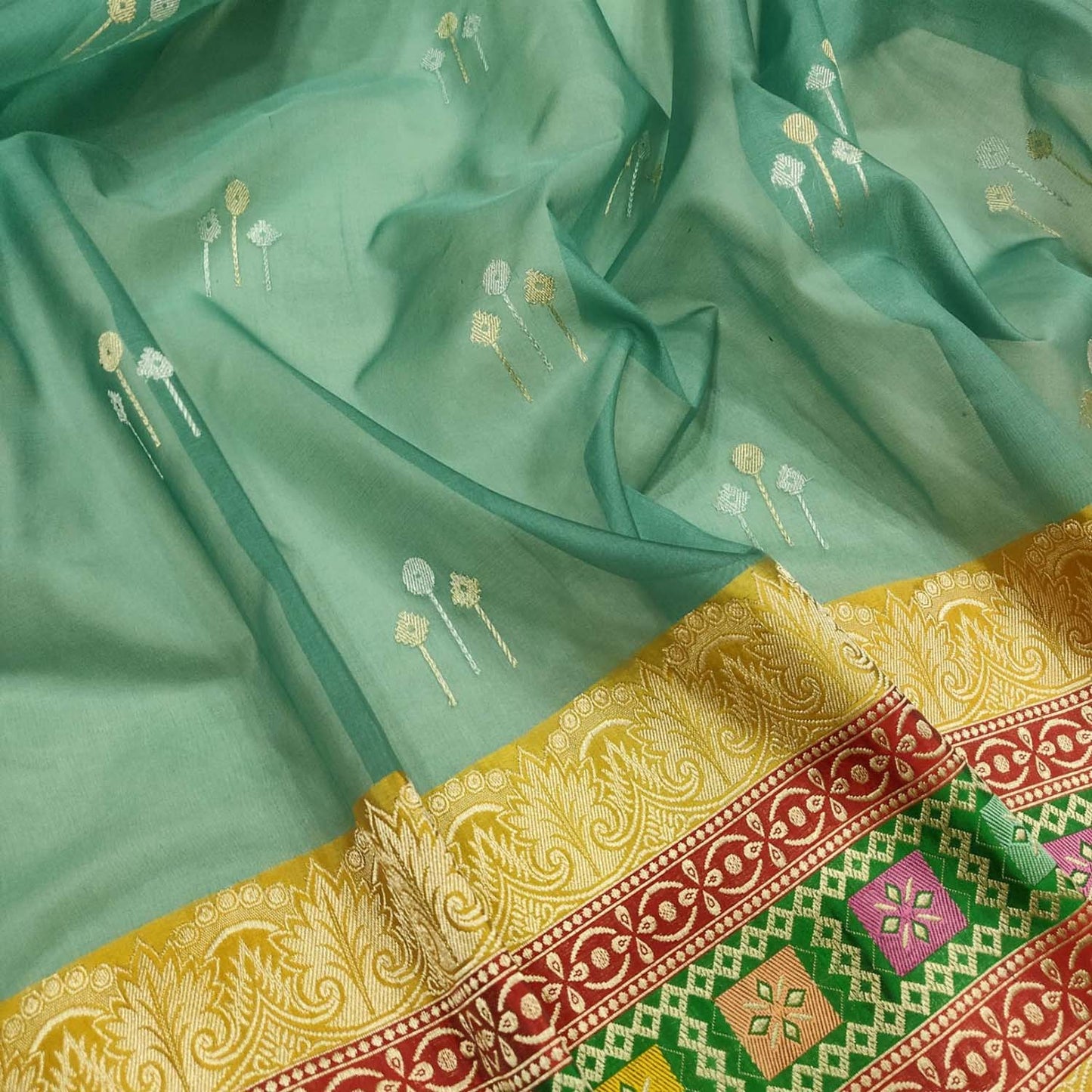 Green Handloom Banarasi Pure Kora Silk Saree - Luxurion World