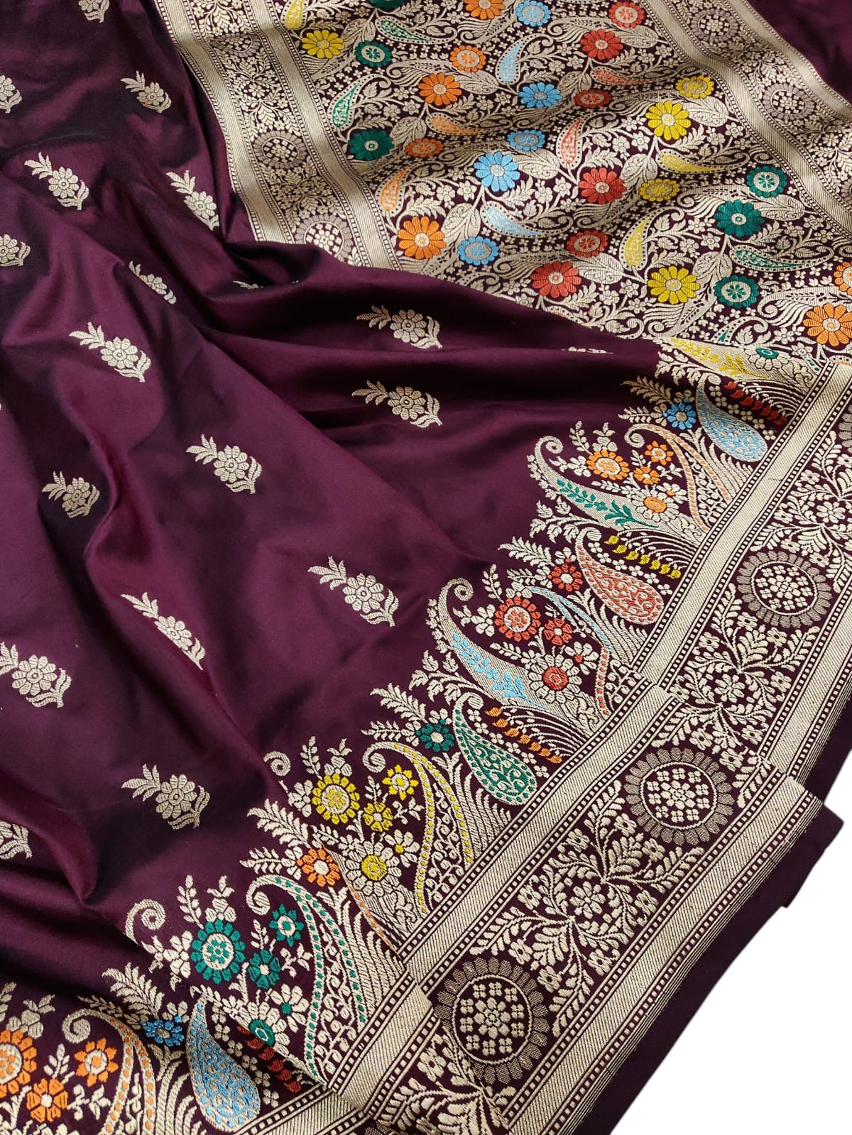 Elegant Maroon Handloom Banarasi Pure Katan Silk Meenakari Flower Design Saree - Luxurion World