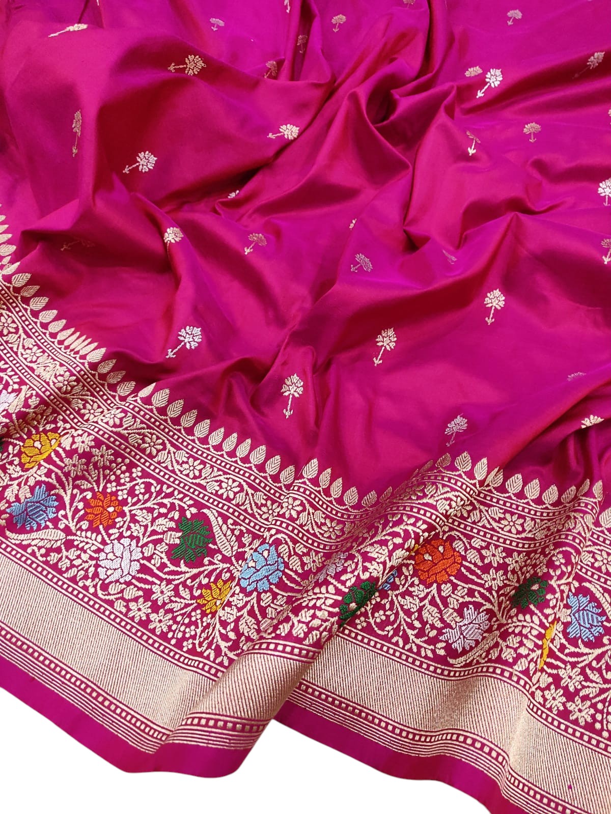 Exquisite Pink Handloom Banarasi Pure Katan Silk Meenakari Flower Design Saree - Luxurion World