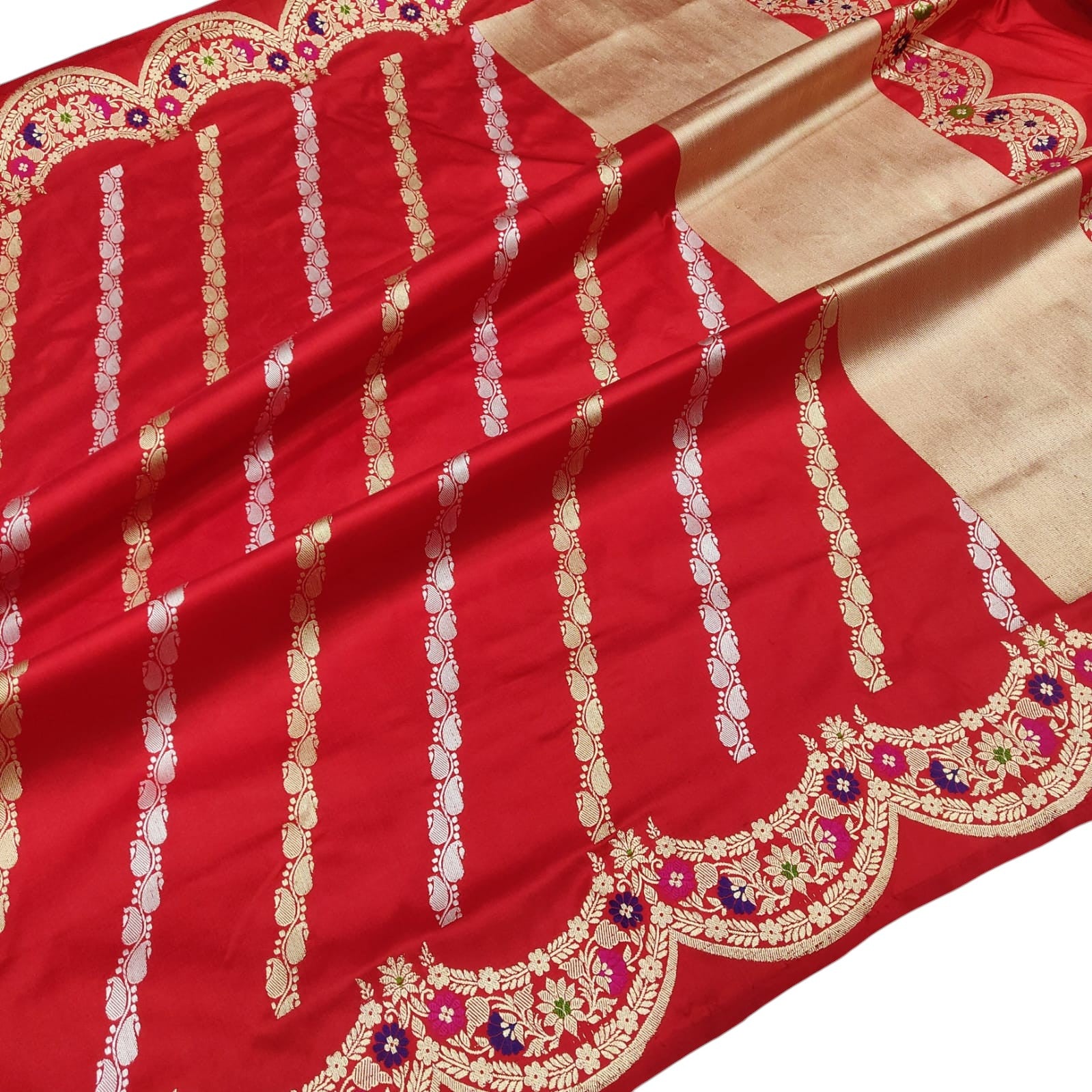 Exquisite Red Handloom Banarasi Pure Katan Silk Sona Roopa Stripe Design Saree - Luxurion World