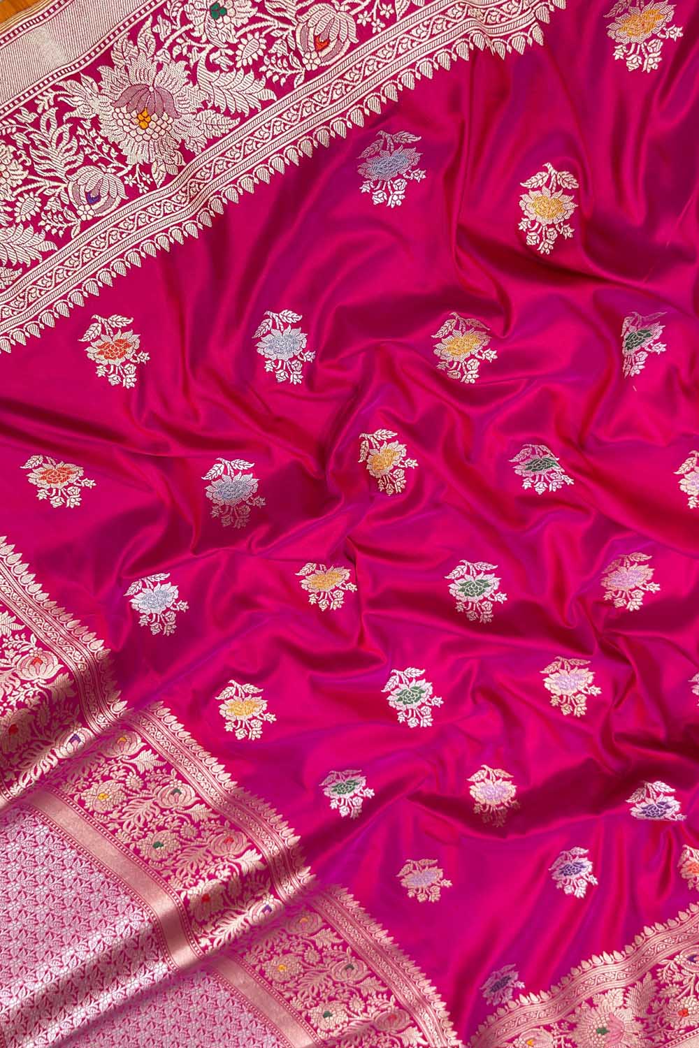 Pink Handloom Banarasi Pure Katan Silk Flower Design Meenakari Saree - Luxurion World