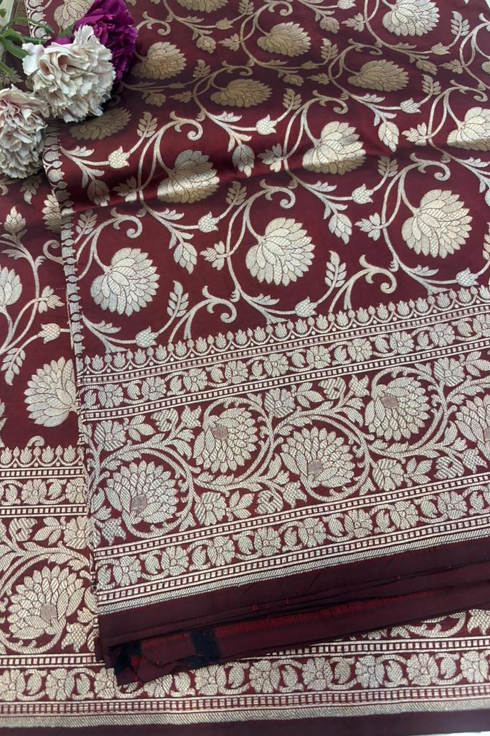 Elegant Maroon Handloom Banarasi Pure Katan Silk Jaal Work Flower Design Saree - Luxurion World
