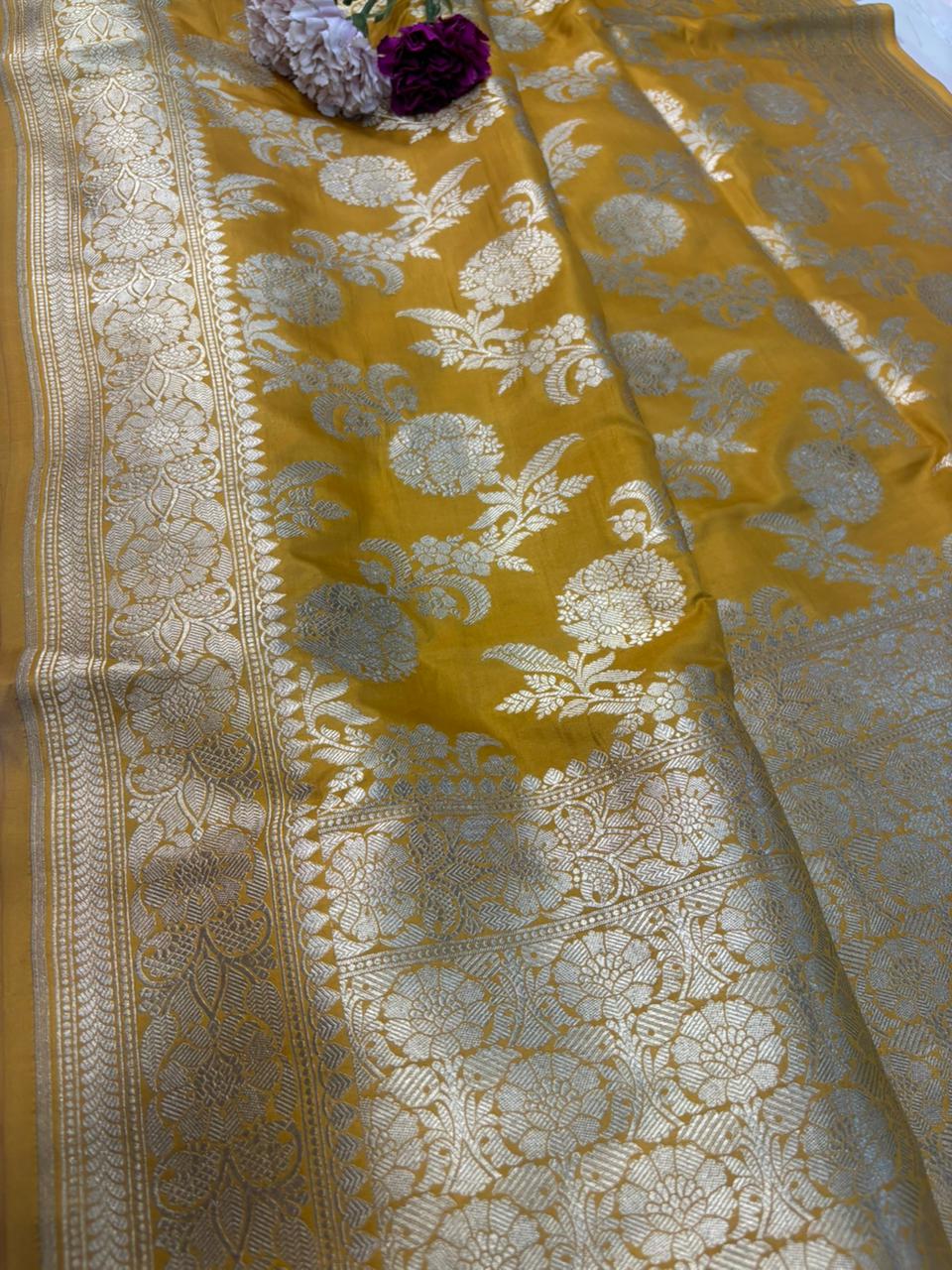Yellow Handloom Banarasi Pure Katan Silk Flower Design Saree - Luxurion World