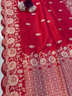 Exquisite Red Handloom Banarasi Pure Katan Silk Flower Design Scallop Border Saree - Luxurion World