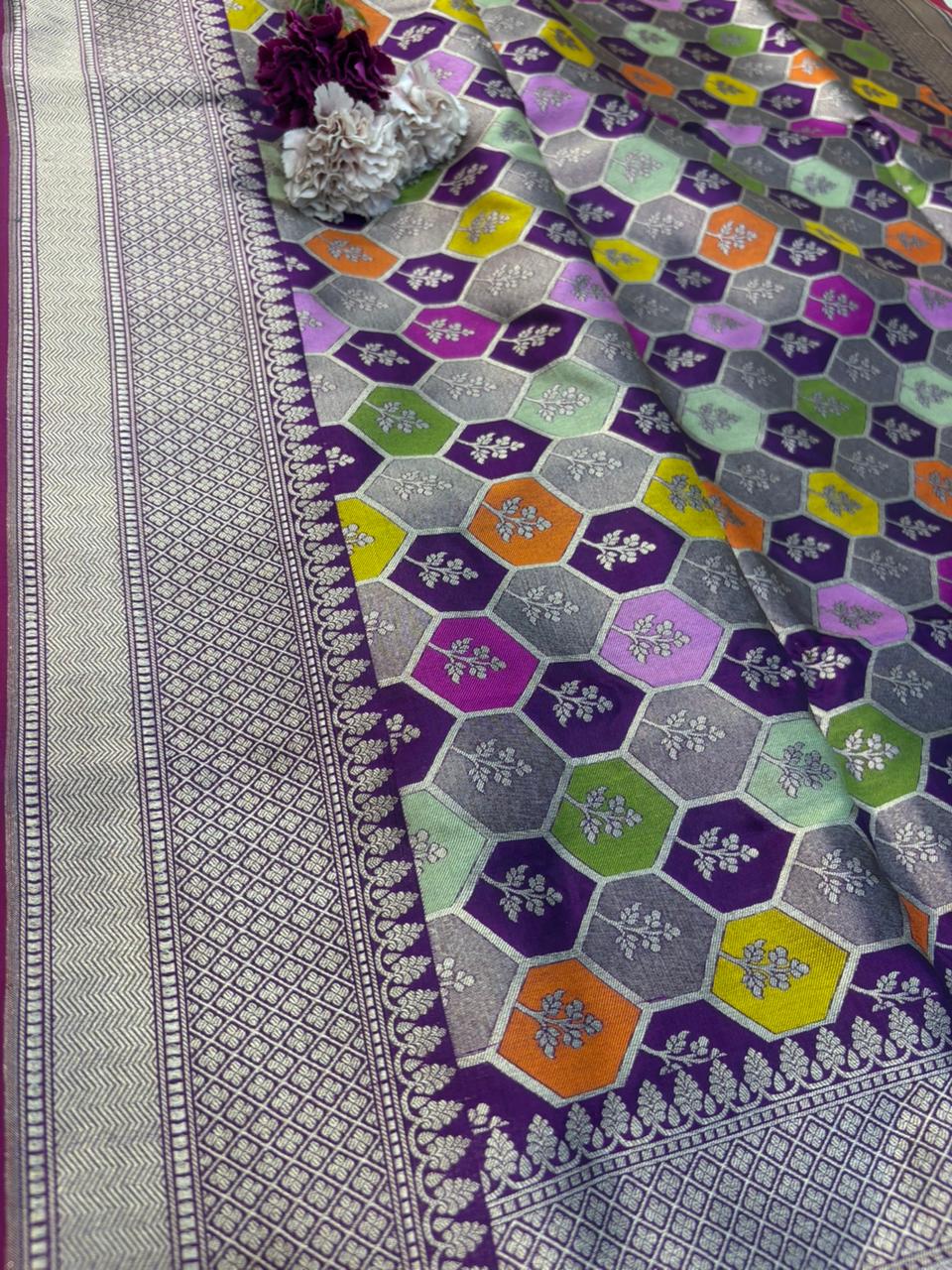 Multicolor Handloom Banarasi Pure Katan Silk Rangkat Design Saree - Luxurion World