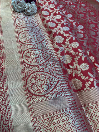 Exquisite Red Handloom Banarasi Pure Katan Silk Saree - Luxurion World