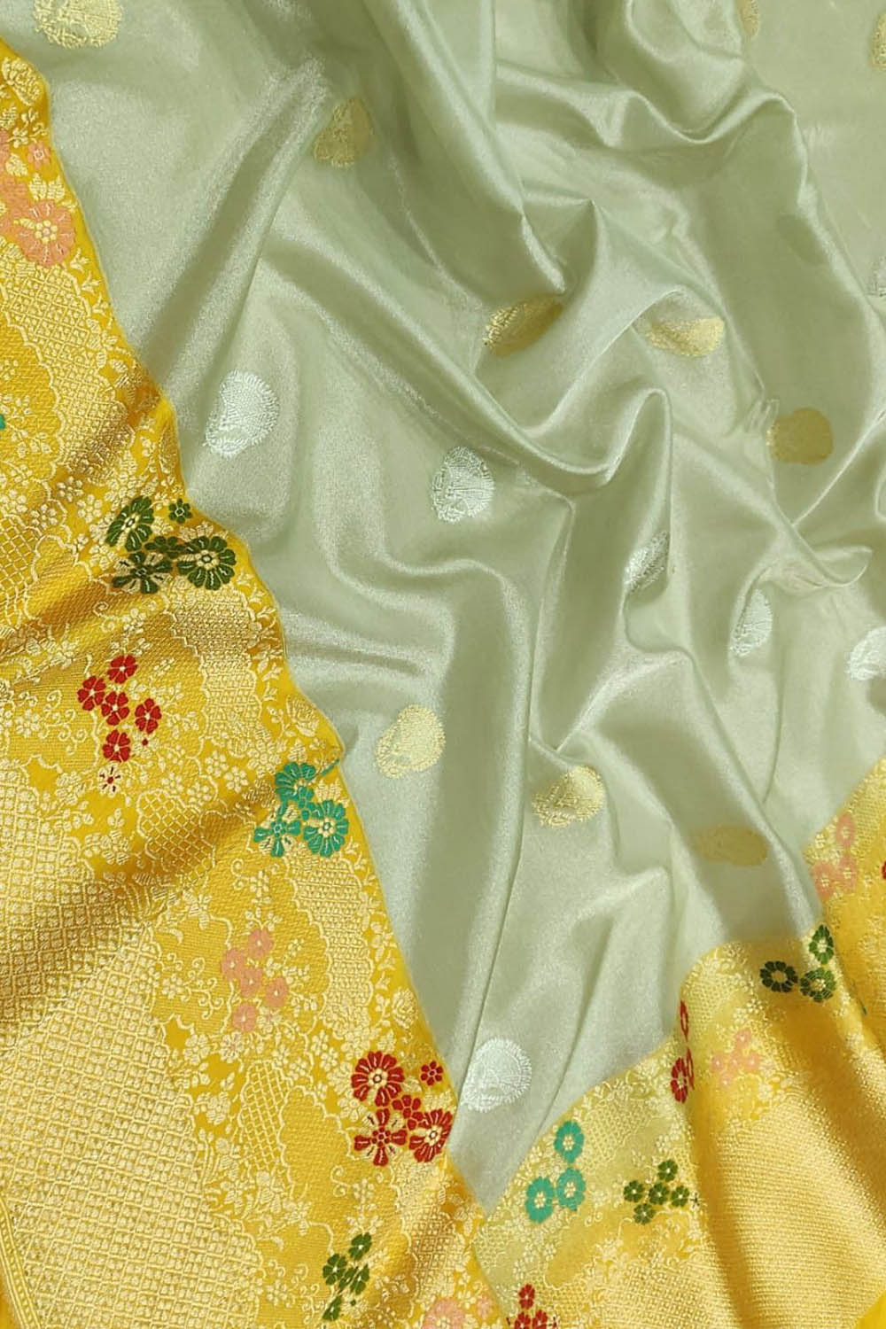 Green Pure Kora Tissue Silk Handloom Banarasi Woven Meenakari Skirt Border Saree - Luxurion World