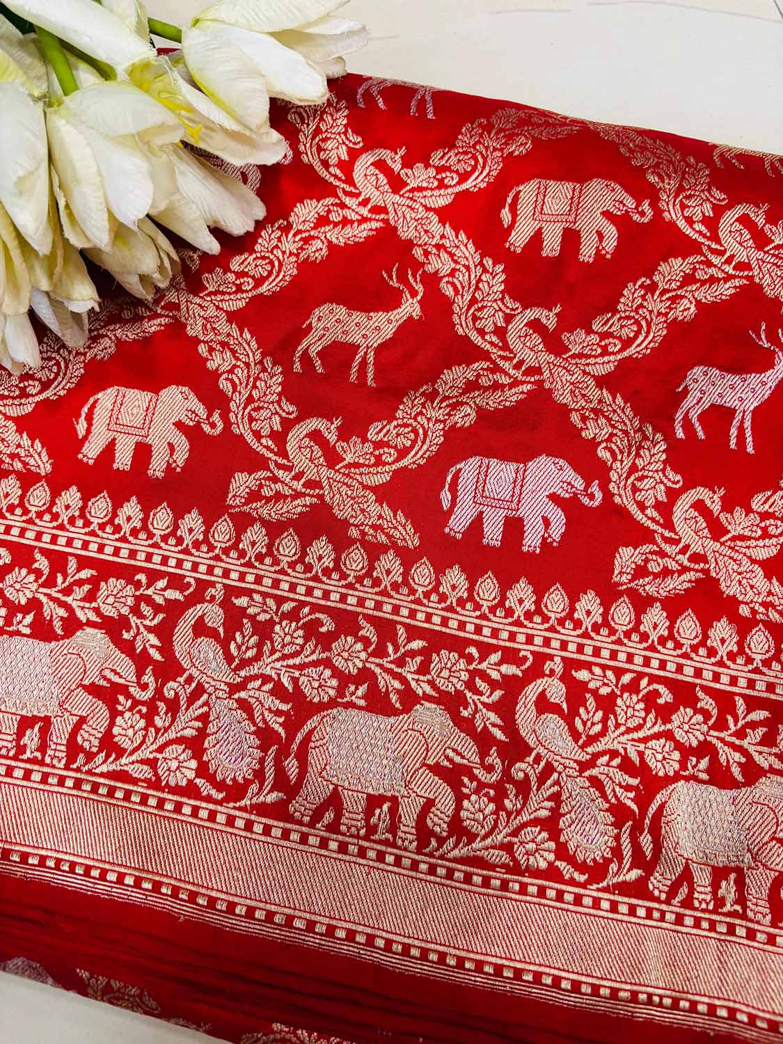 Red Banarasi Handloom Pure Katan Silk Shikargah Design Sona Roopa Saree - Luxurion World