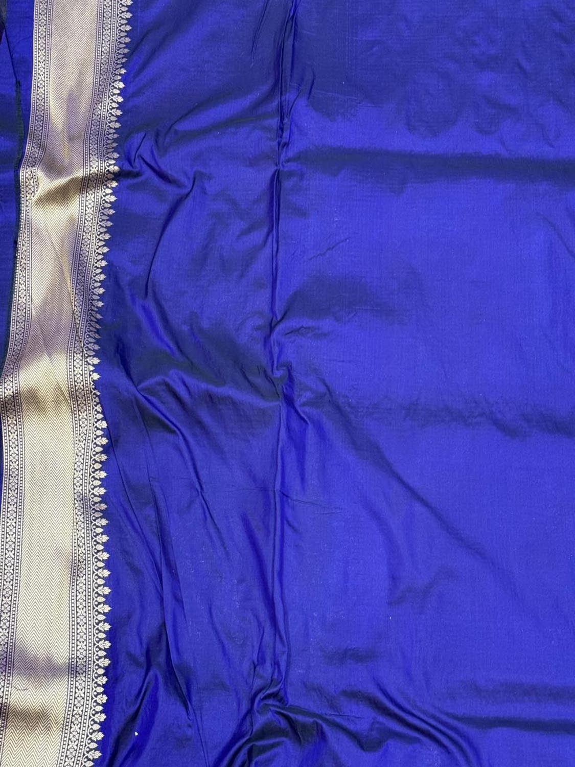 Blue Handloom Banarasi Pure Katan Silk Flower Design Saree