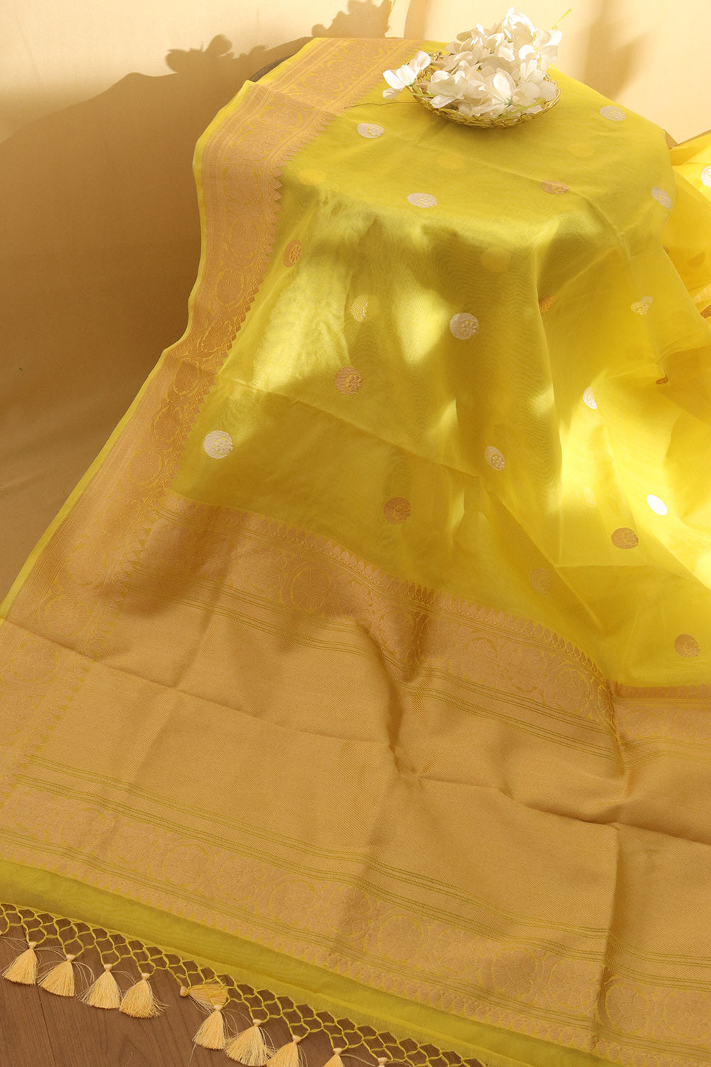 Yellow Banarasi Handloom Pure Kora Organza Silk Saree - Luxurion World