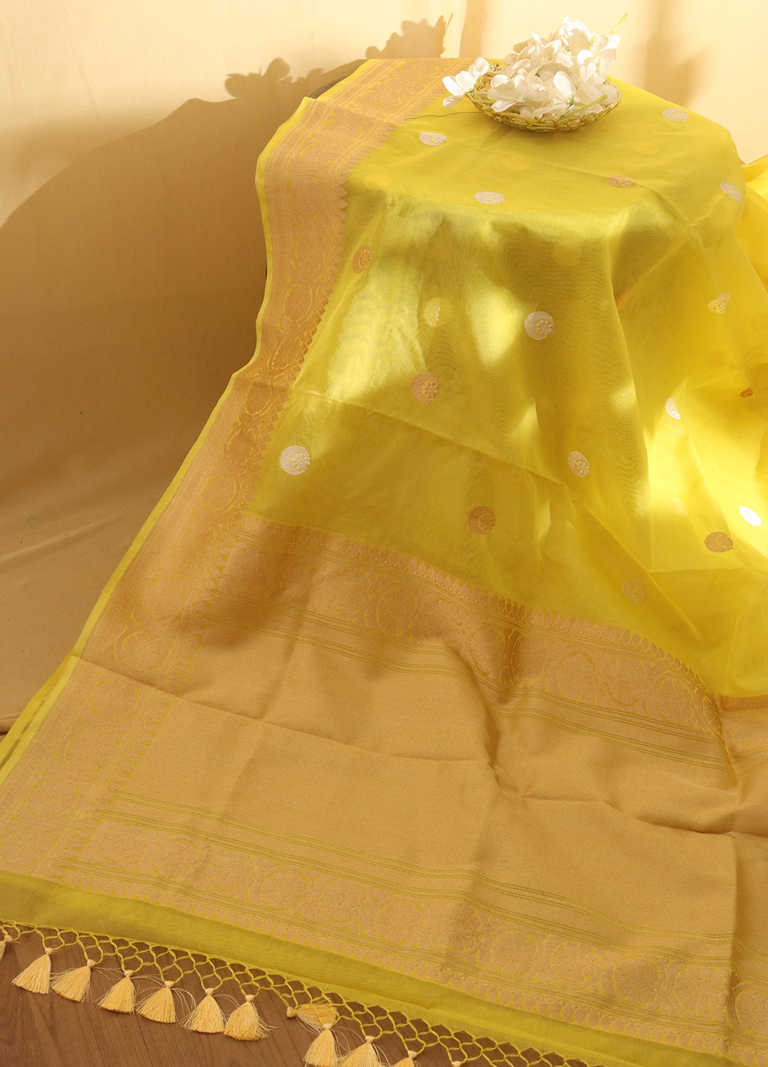 Yellow Banarasi Handloom Pure Kora Organza Silk Saree - Luxurion World
