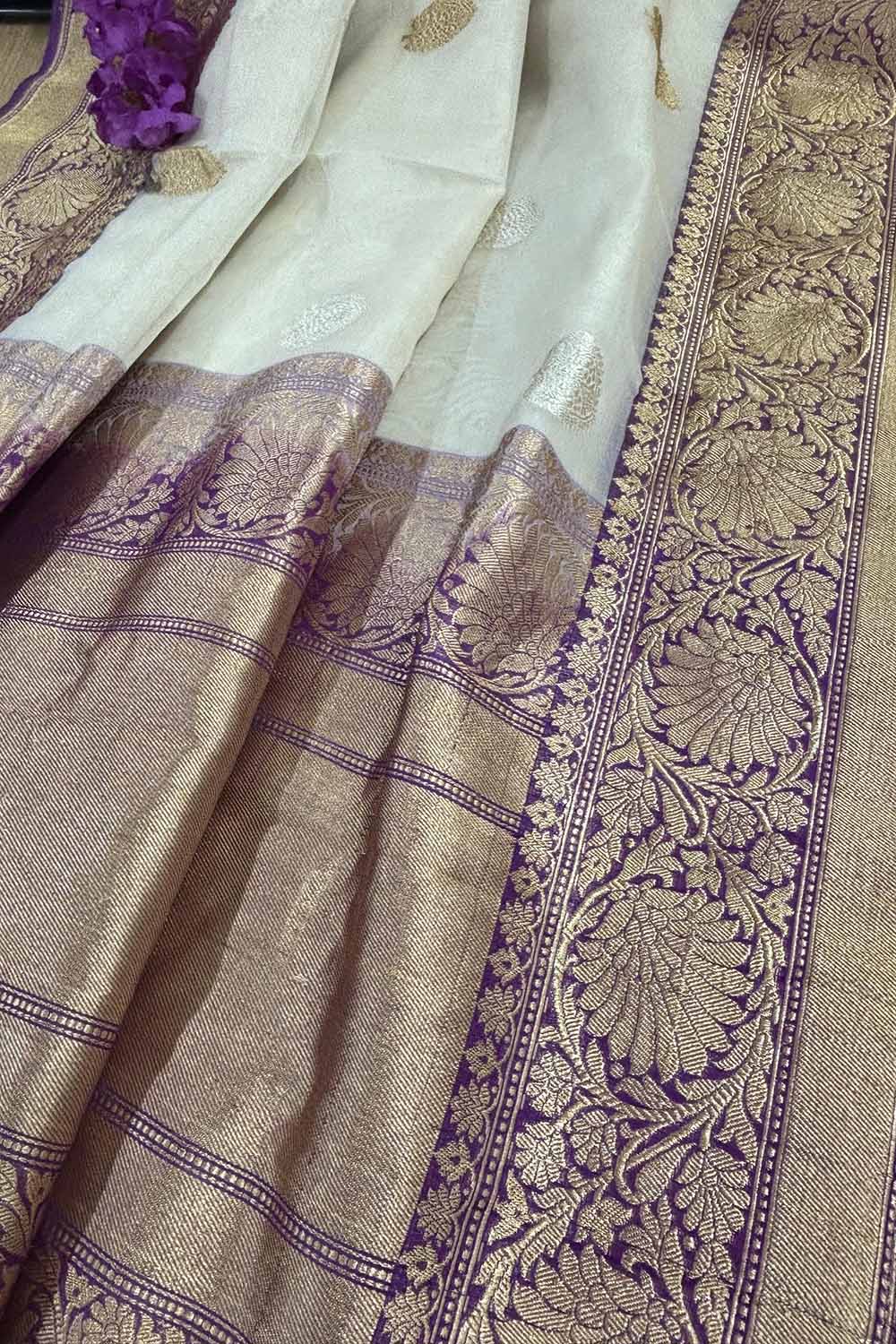 Elegant Off White Banarasi Silk Saree - Luxurion World