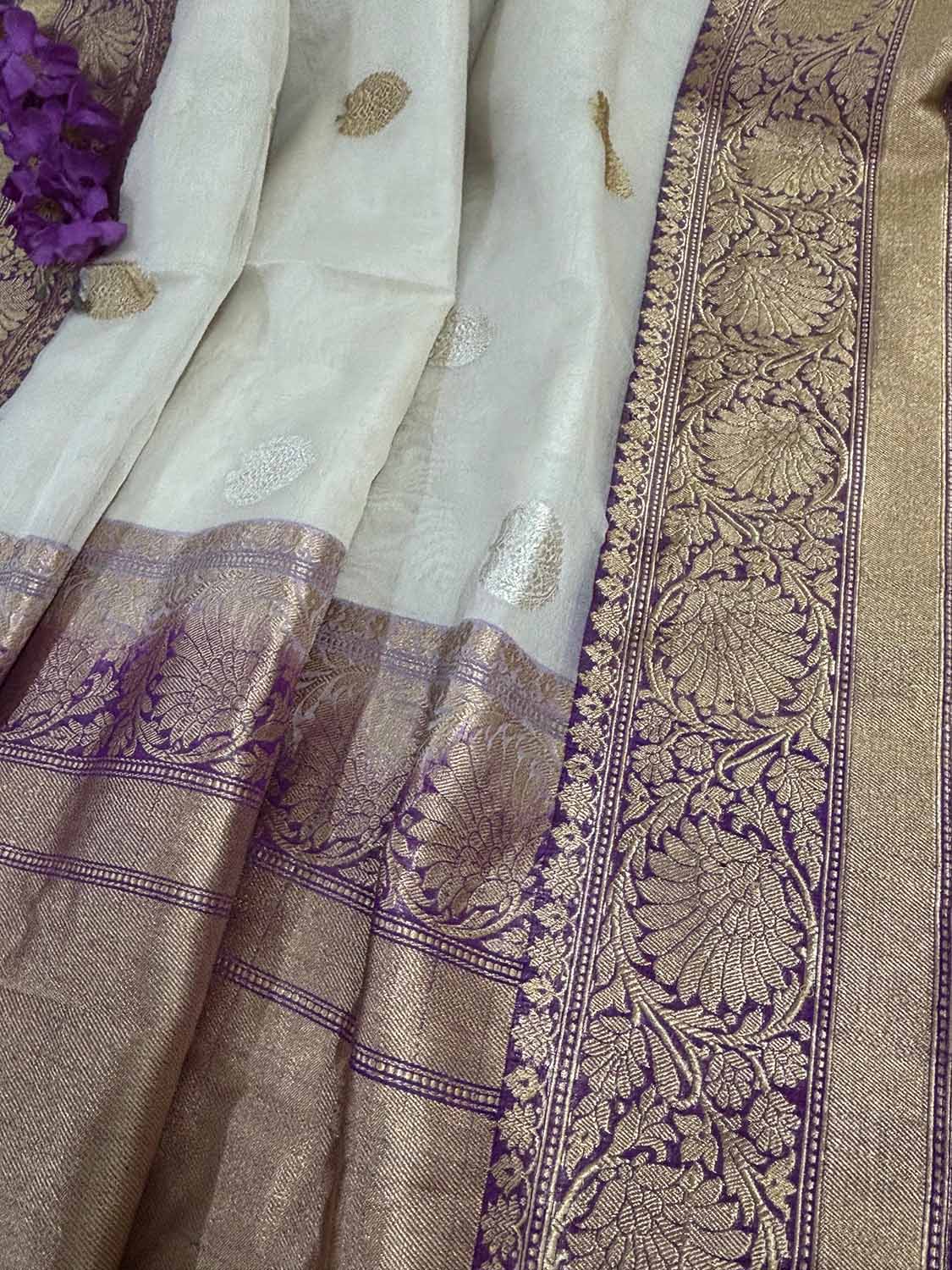 Elegant Off White Banarasi Silk Saree - Luxurion World