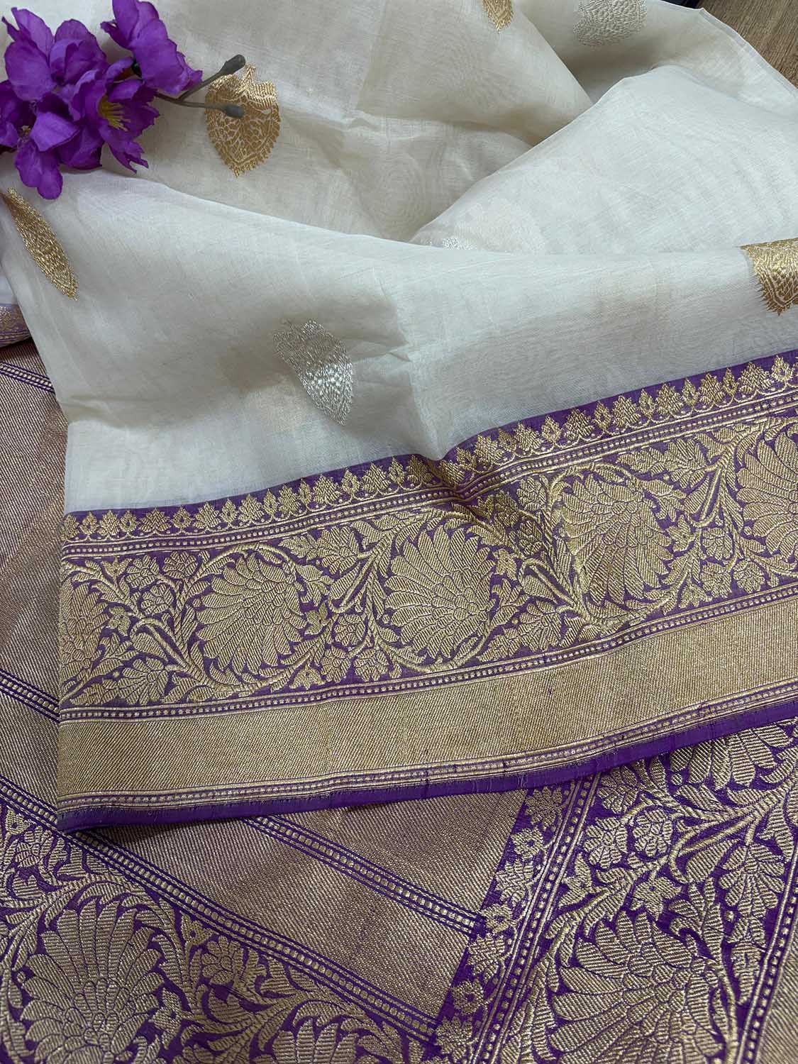 Elegant Off White Banarasi Silk Saree - Luxurion World